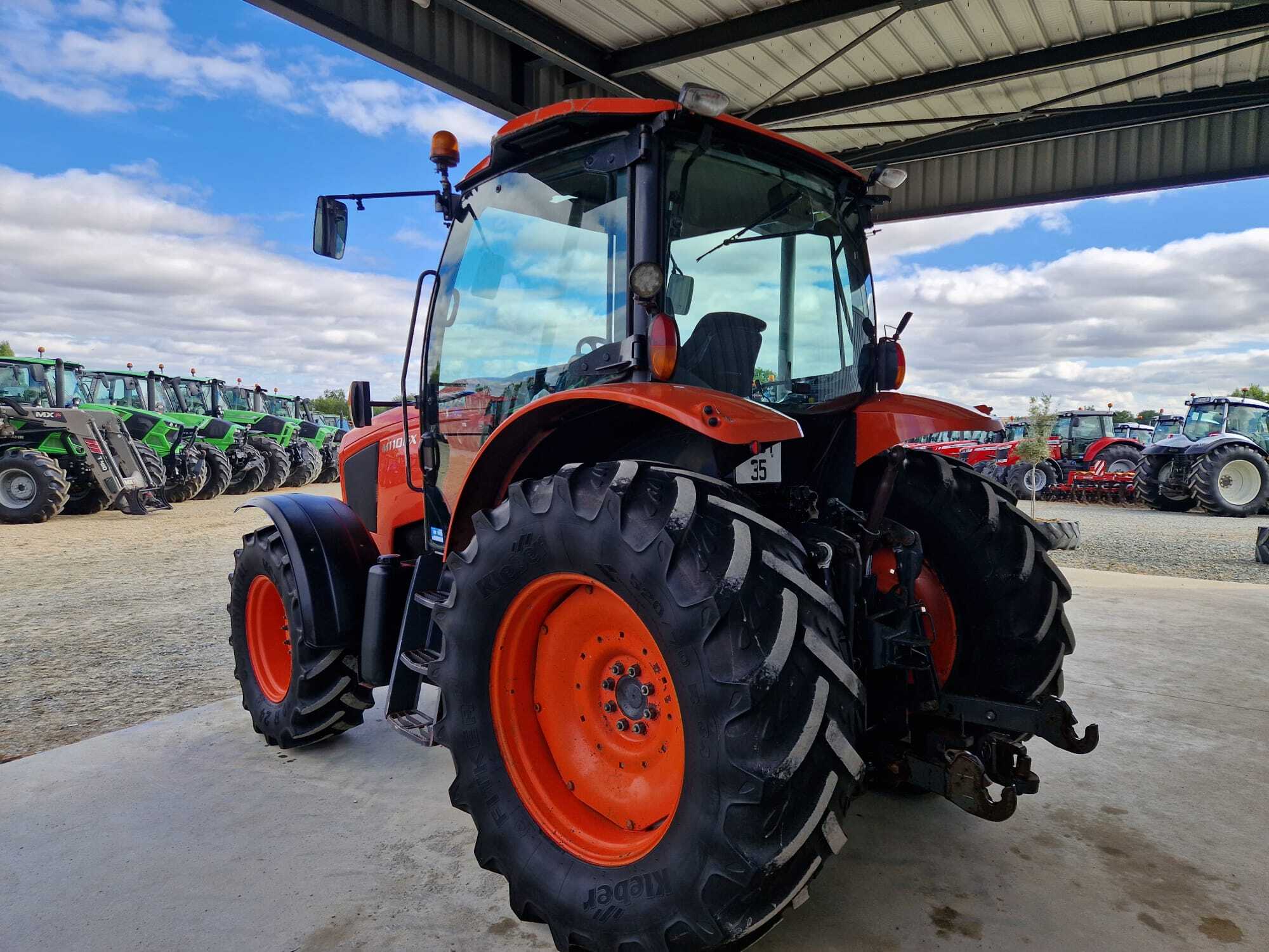 KUBOTA M110-GX