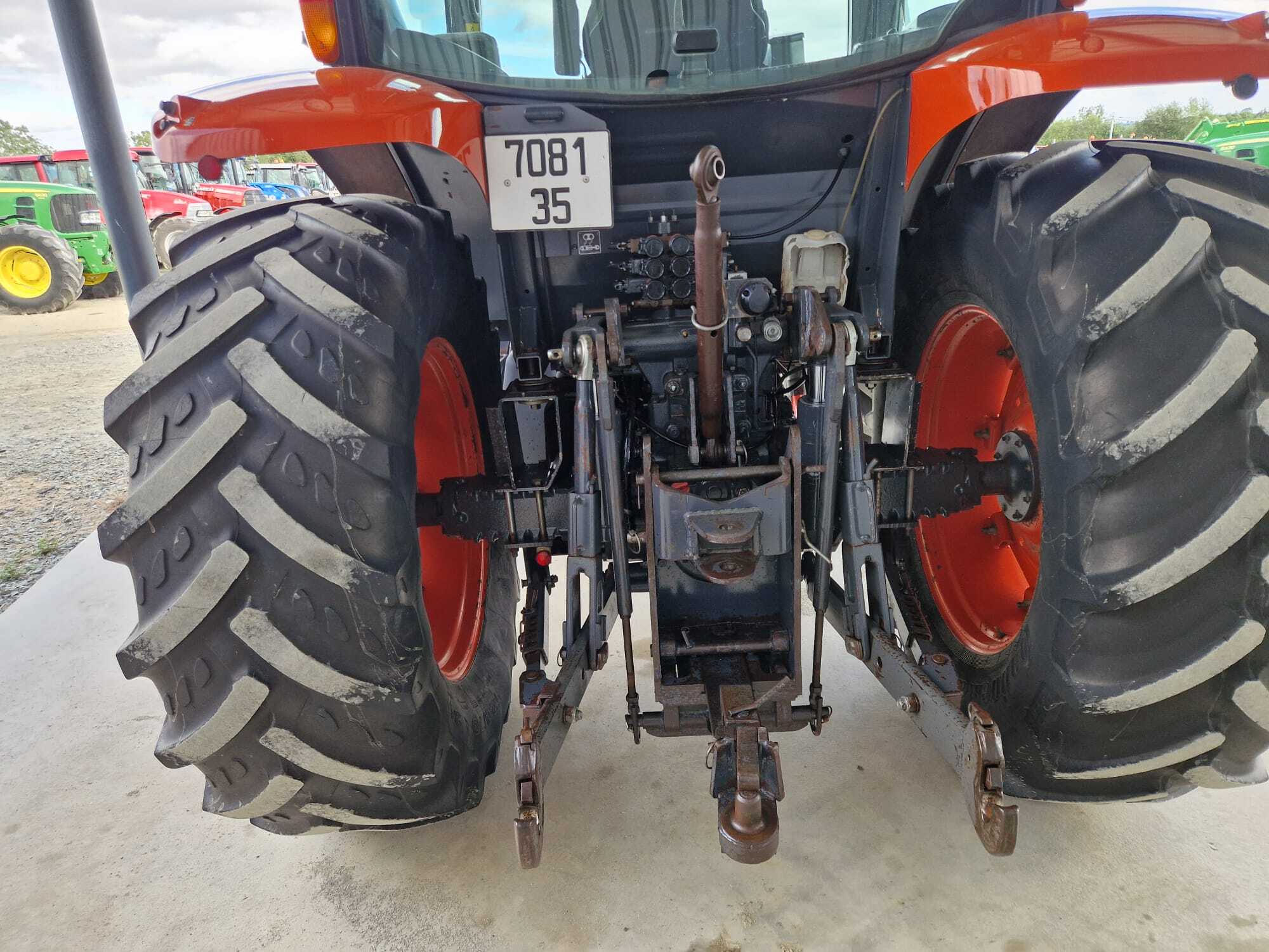 KUBOTA M110-GX