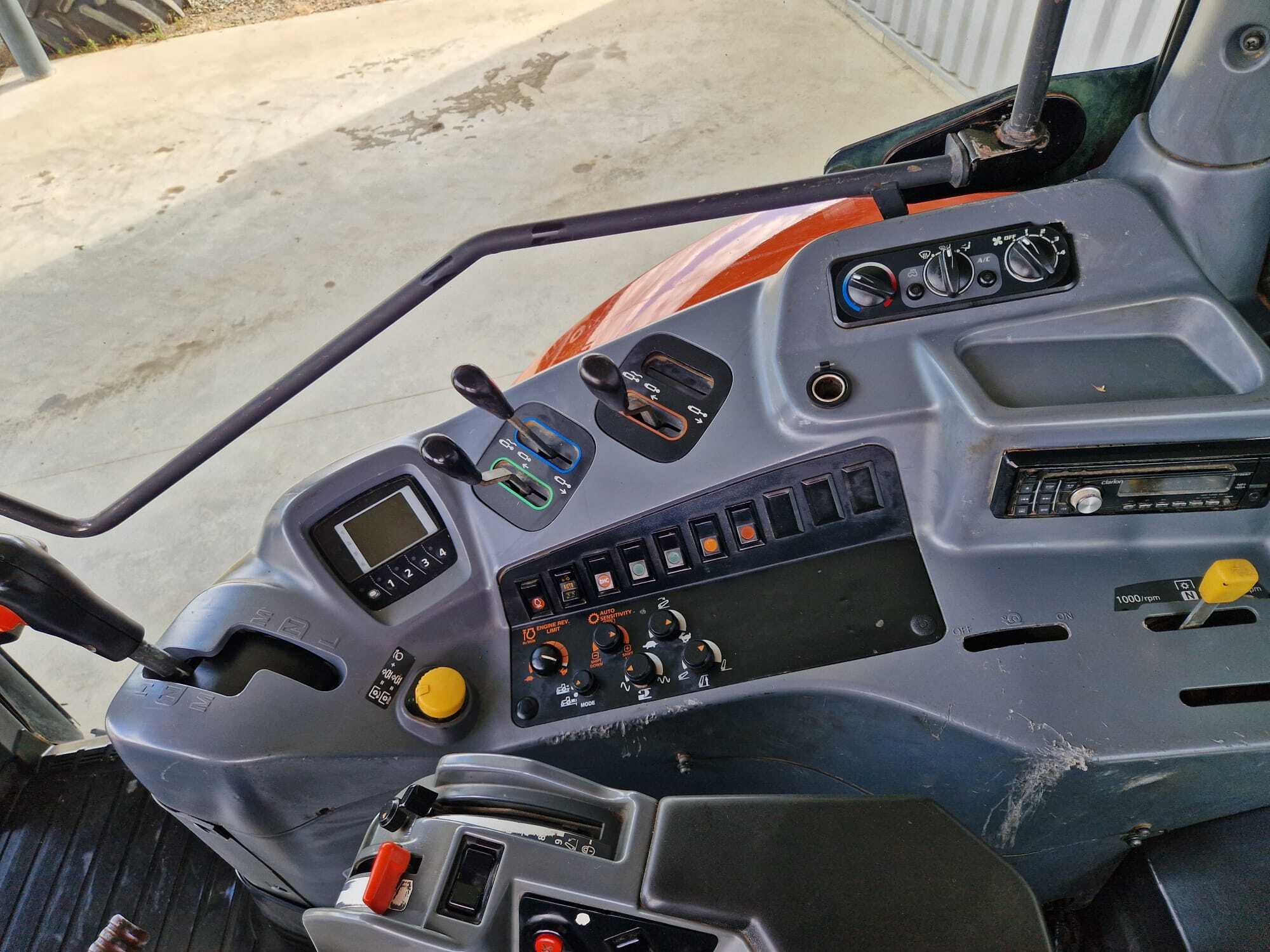 KUBOTA M110-GX