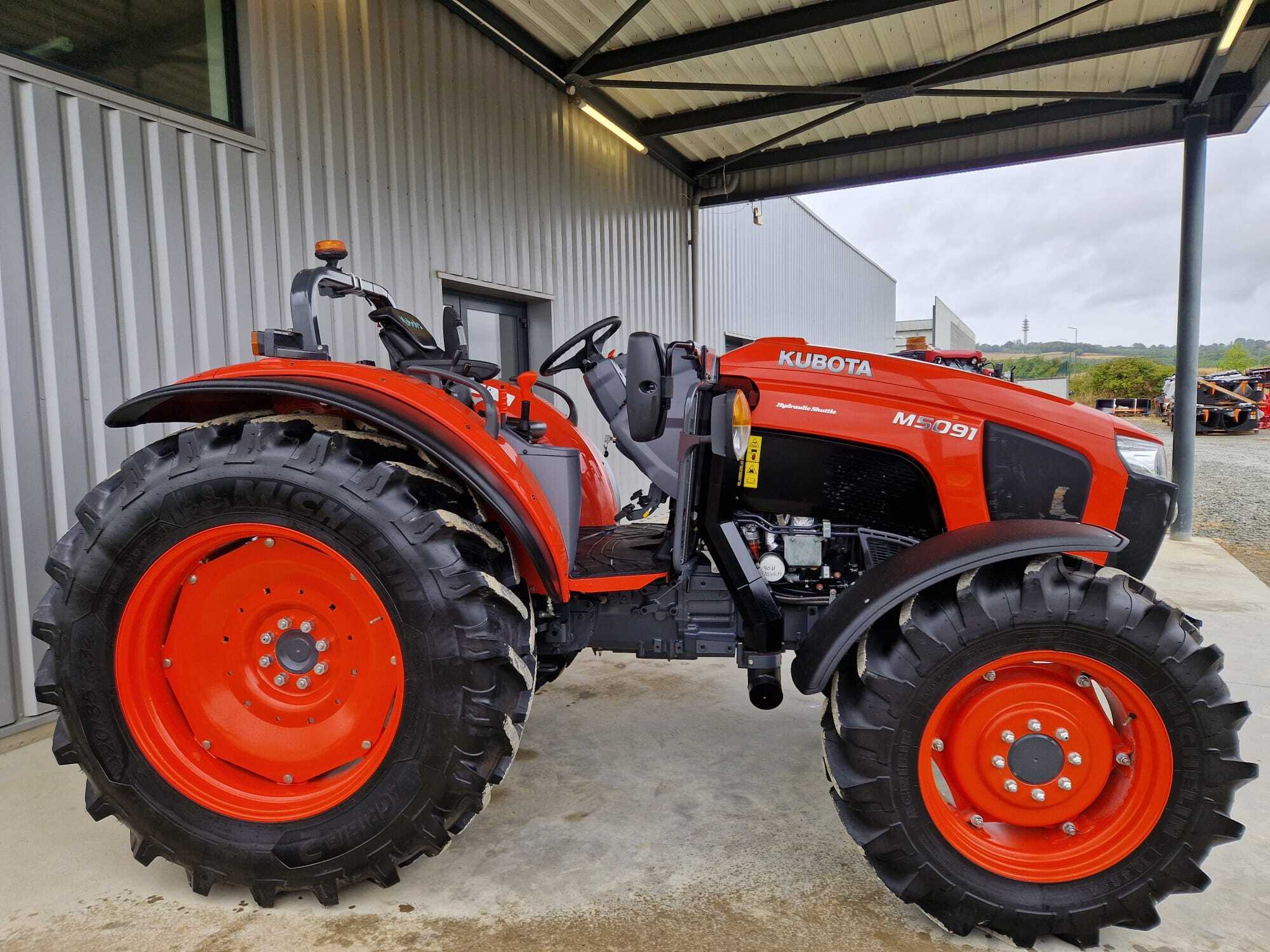 KUBOTA M5091