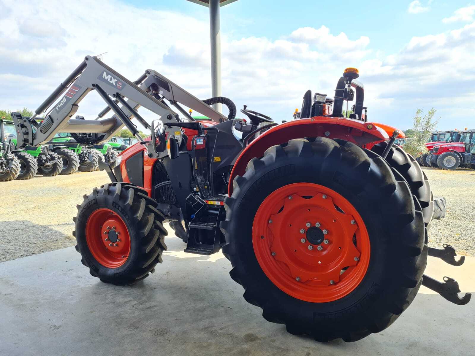 KUBOTA M5092