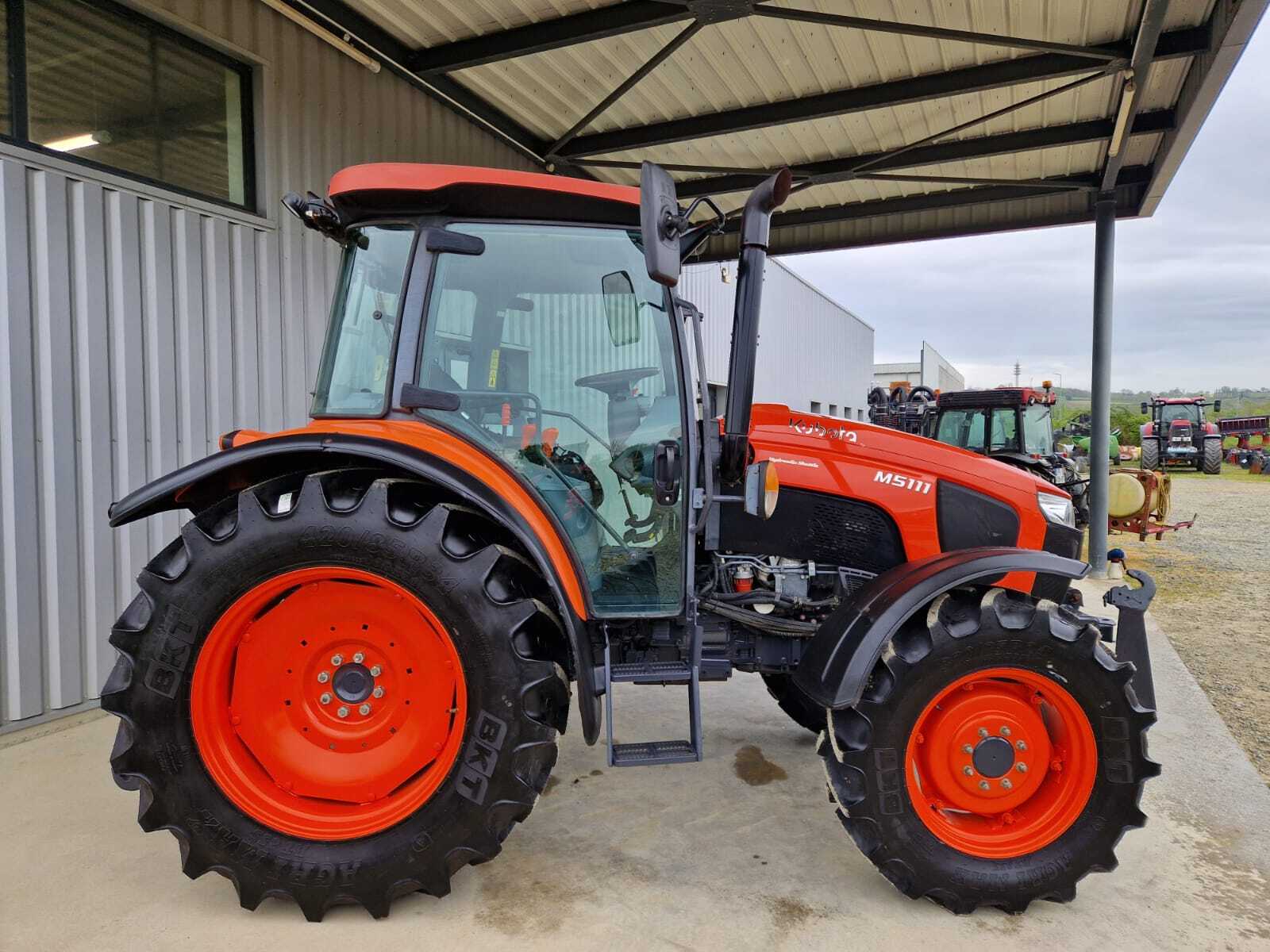 KUBOTA M5111
