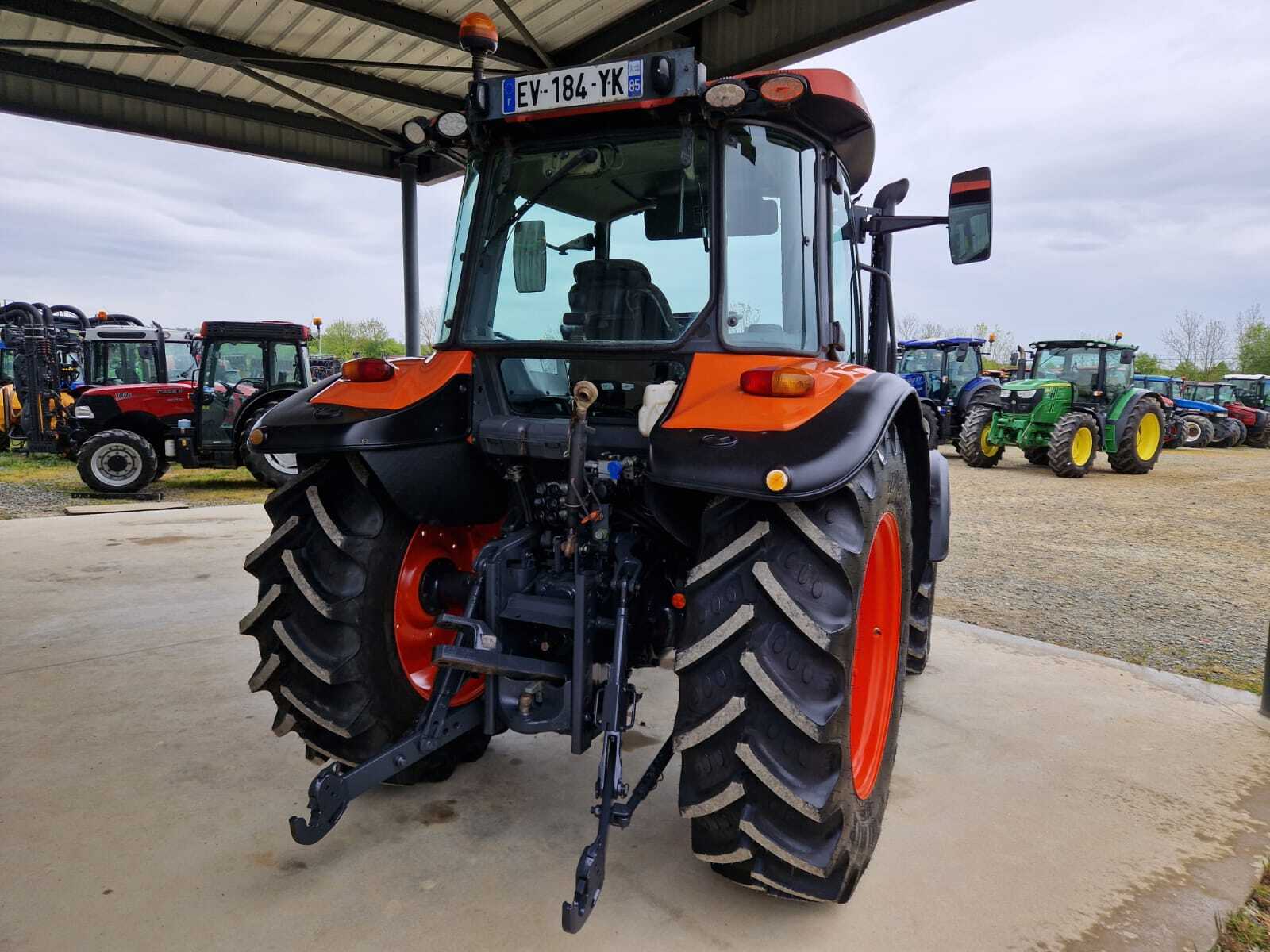 KUBOTA M5111