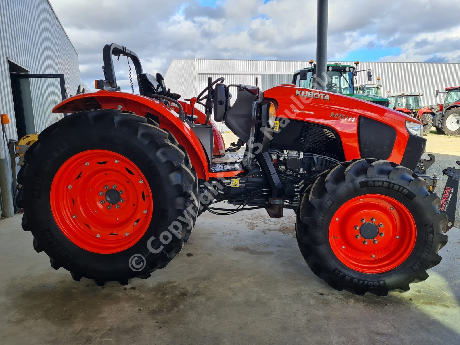 KUBOTA M5111
