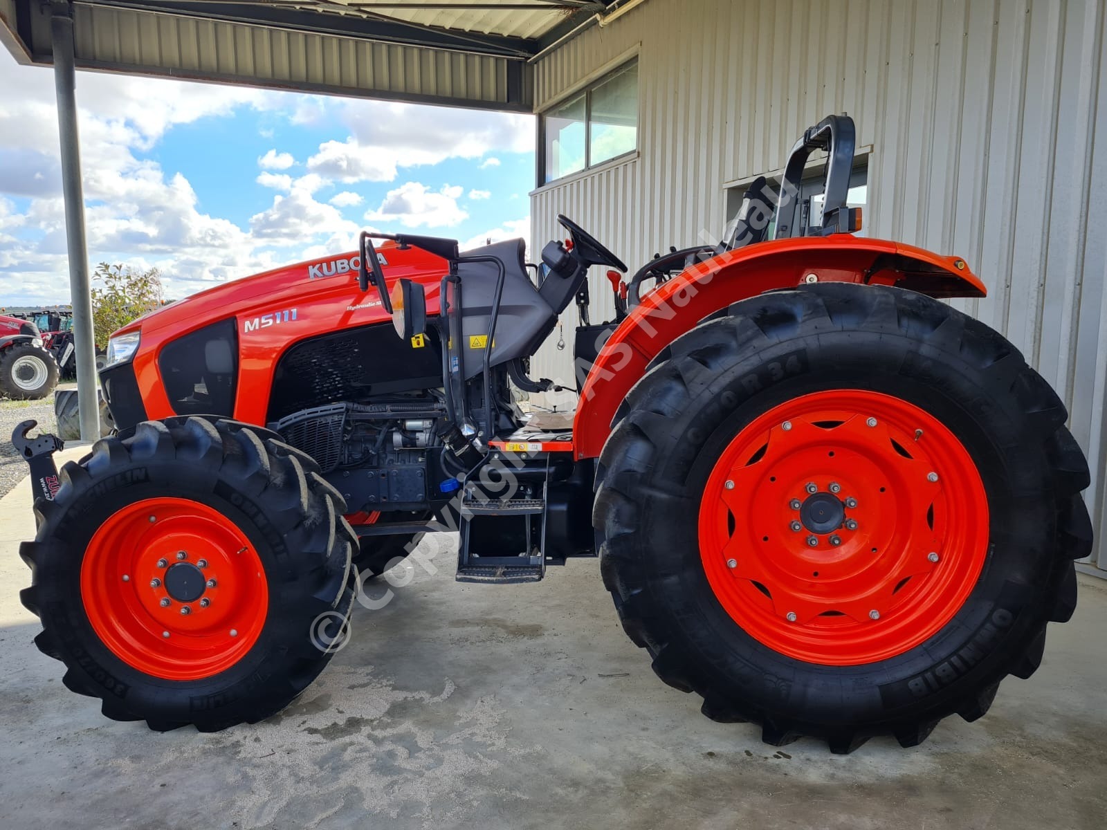 KUBOTA M5111