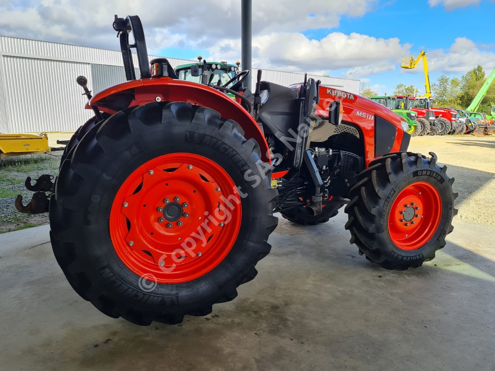 KUBOTA M5111