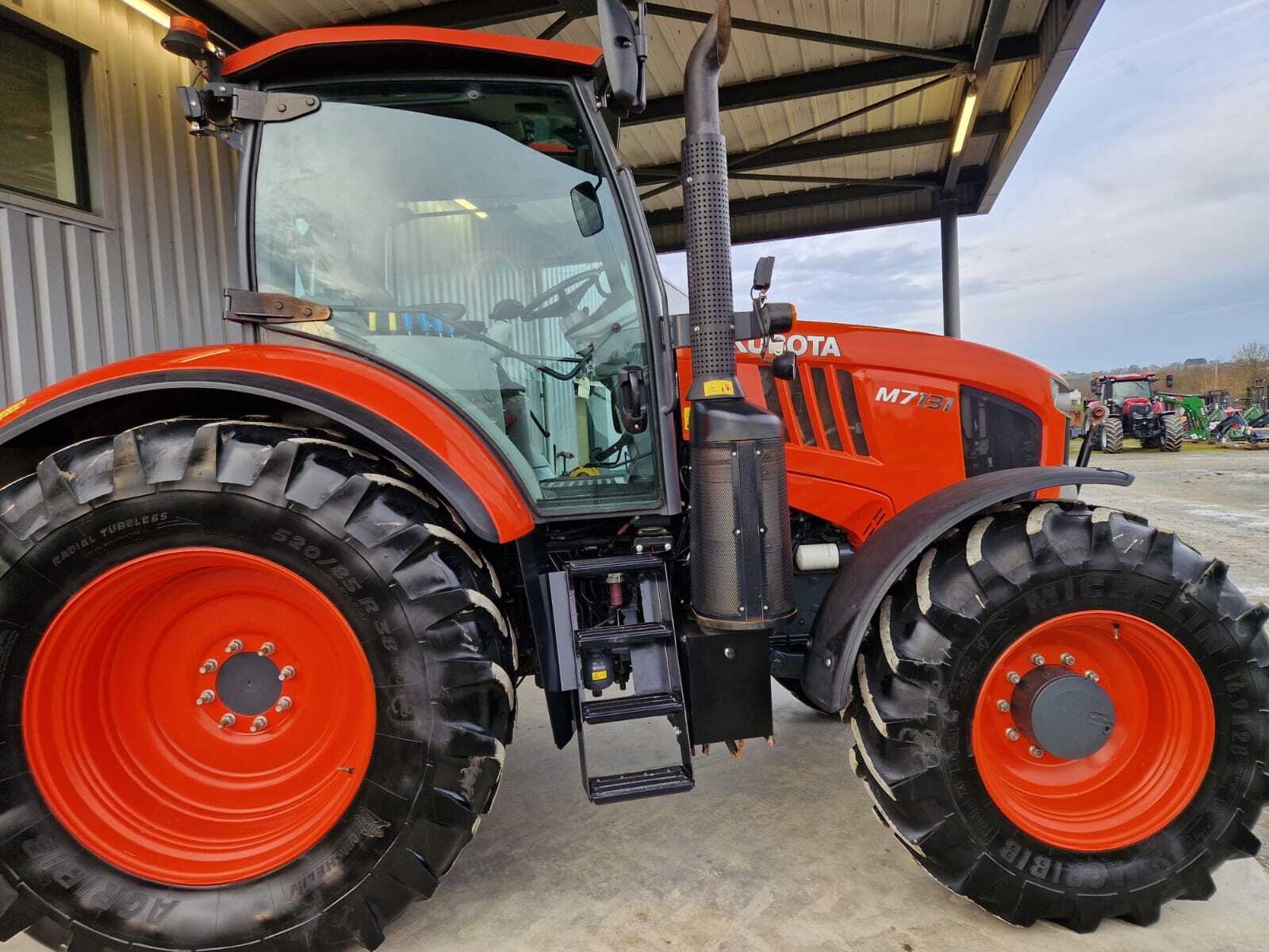 KUBOTA M7131 ACCESS