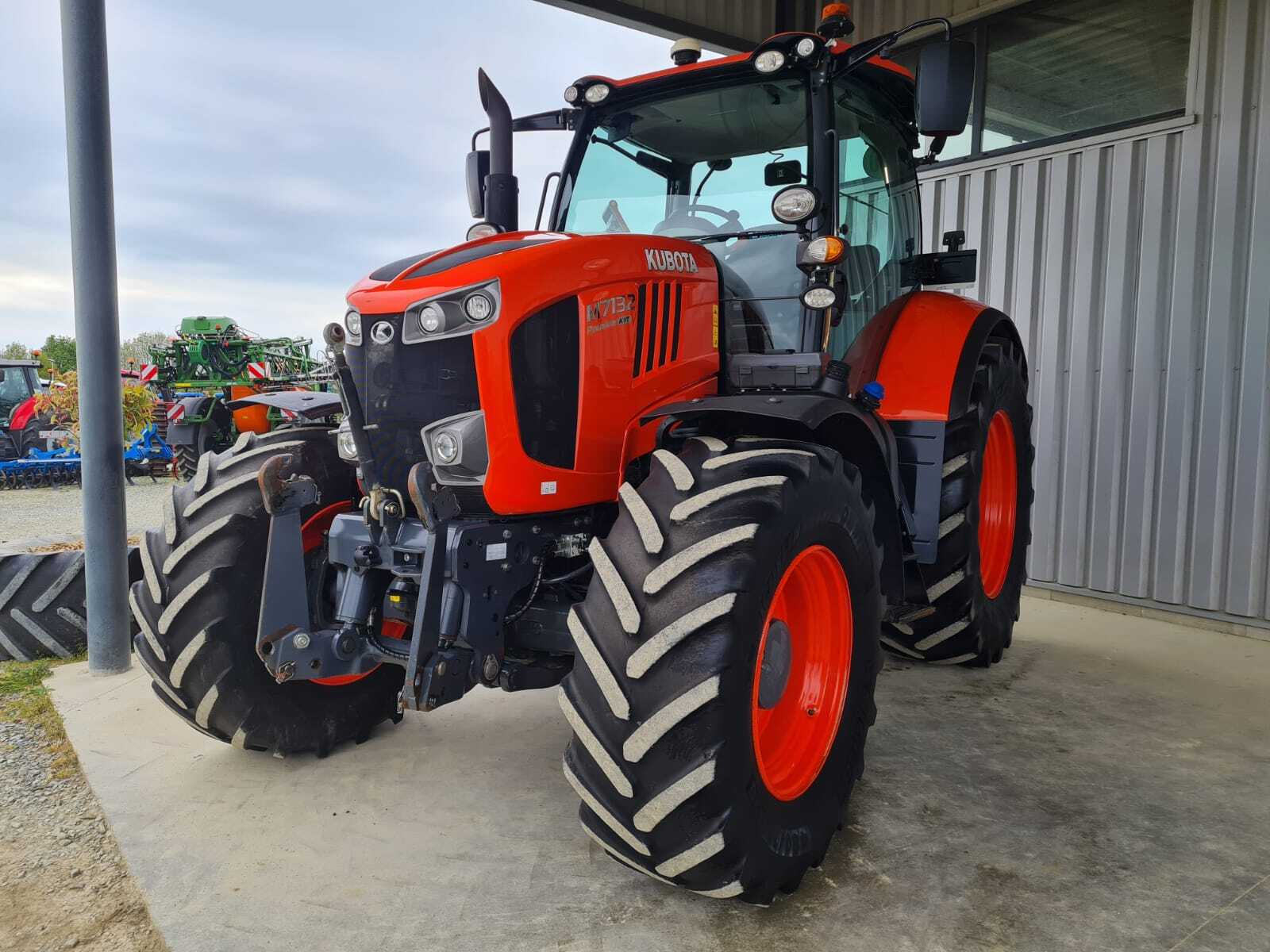 KUBOTA M7132 KVT