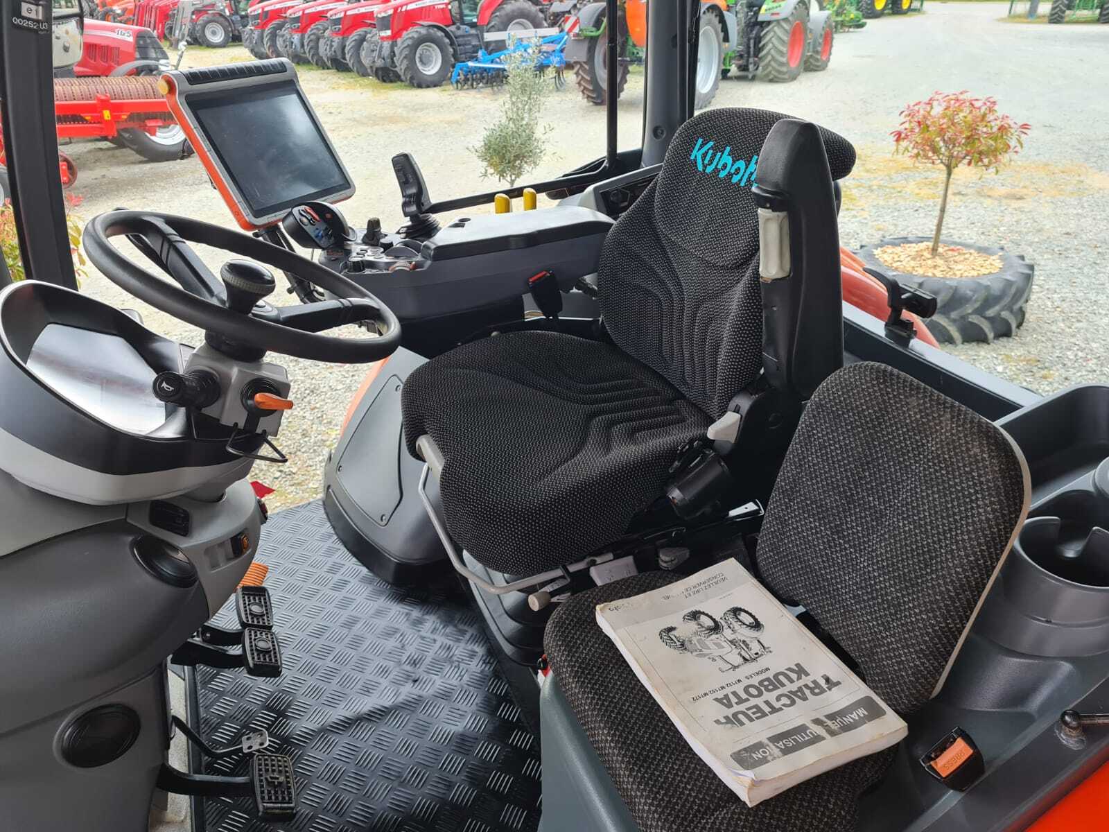KUBOTA M7132 KVT