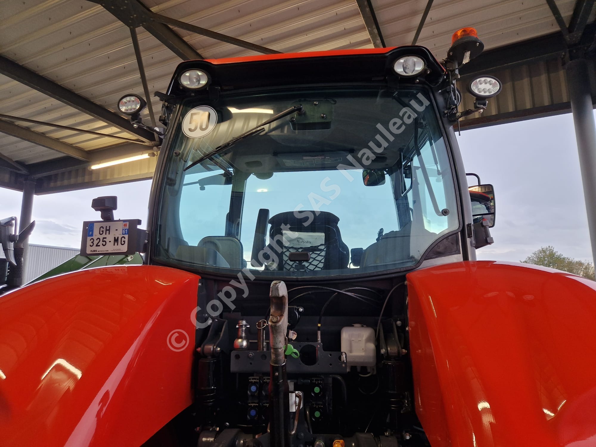 KUBOTA M7133