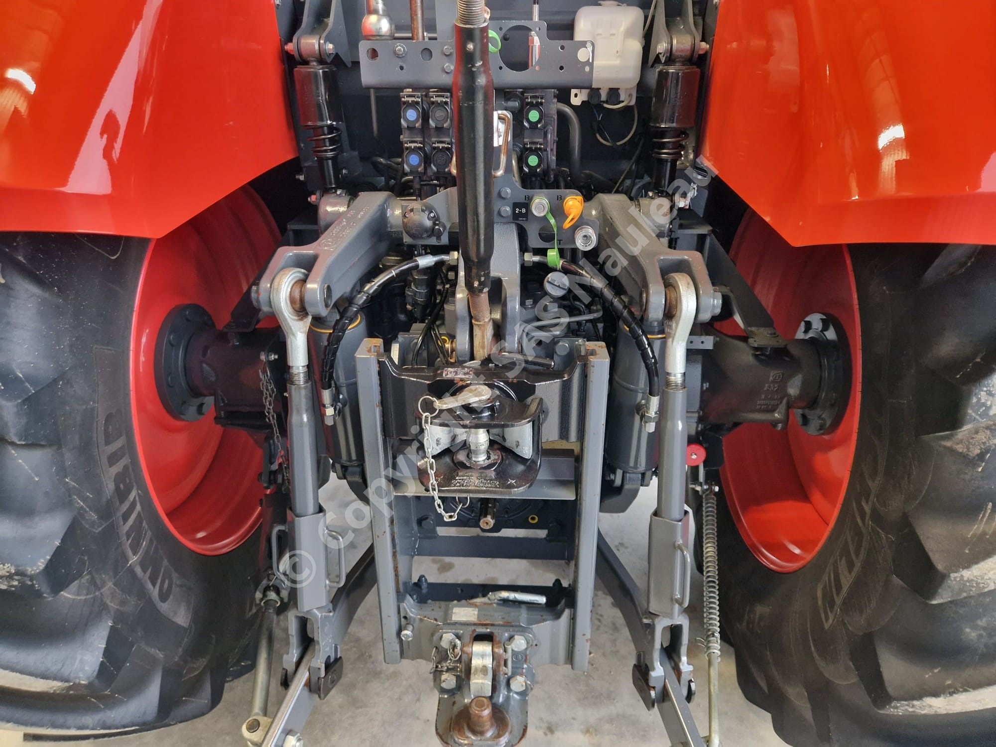 KUBOTA M7133