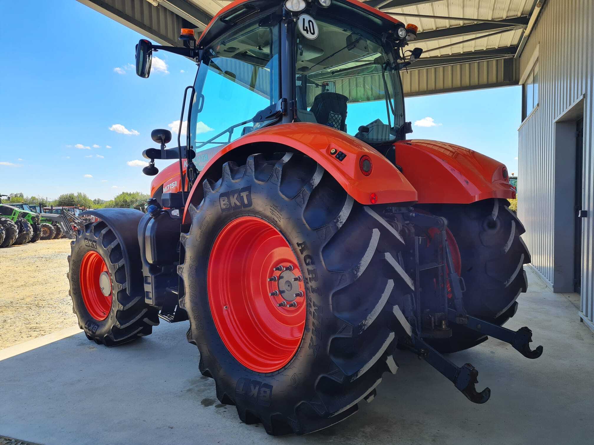 KUBOTA M7151 PREMIUM