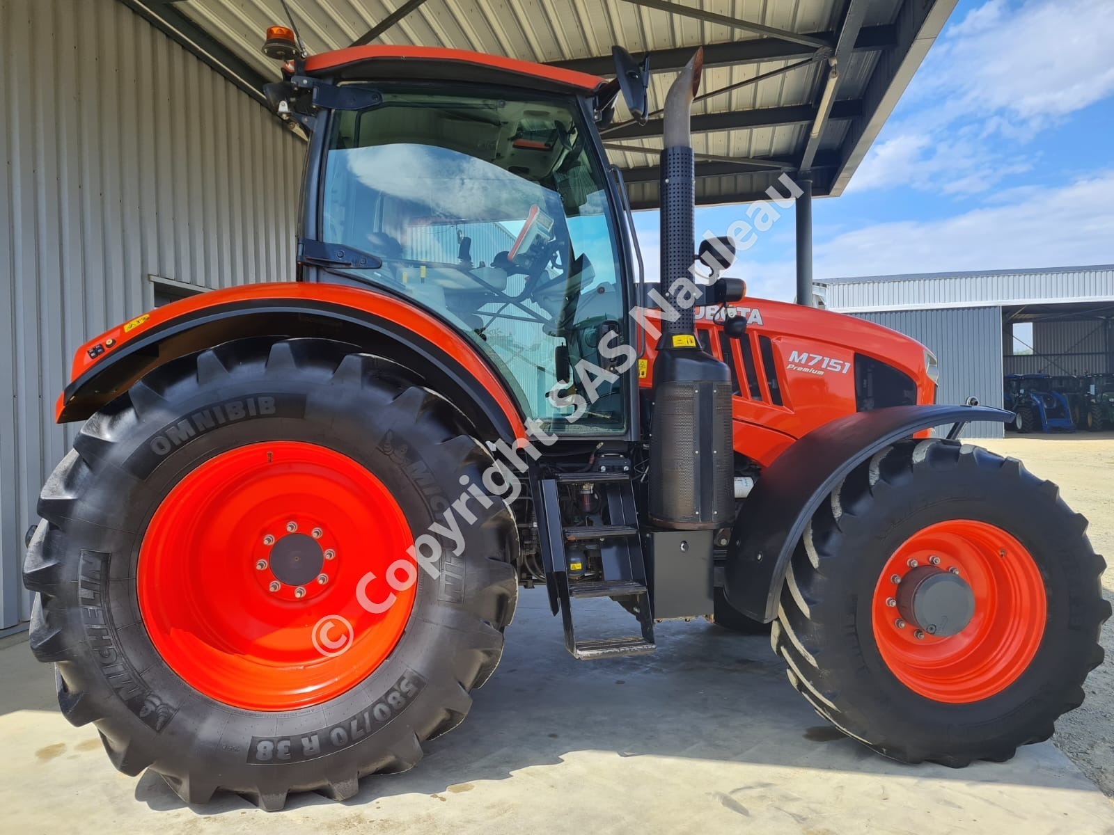 KUBOTA M7151 PREMIUM
