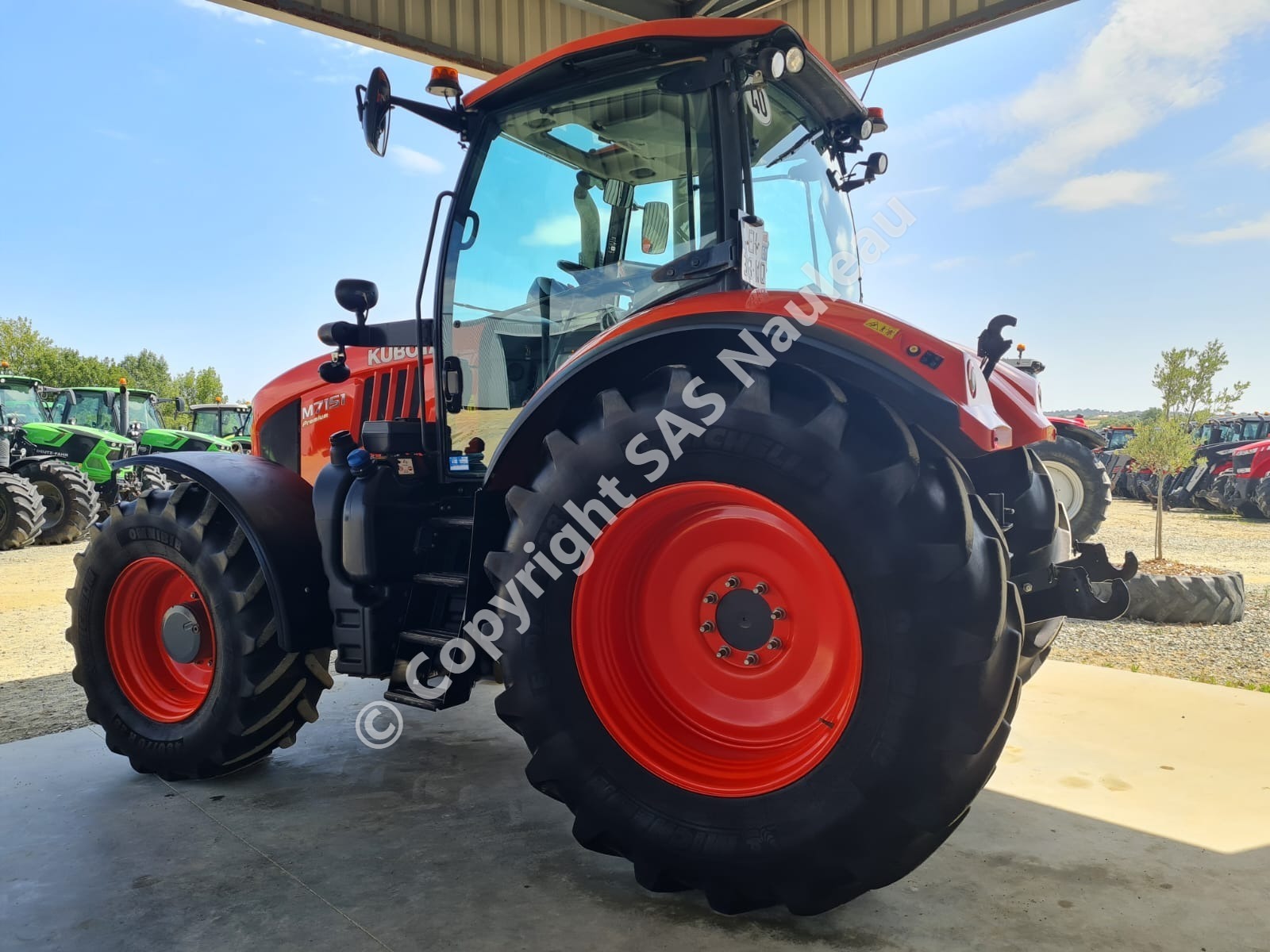 KUBOTA M7151 PREMIUM