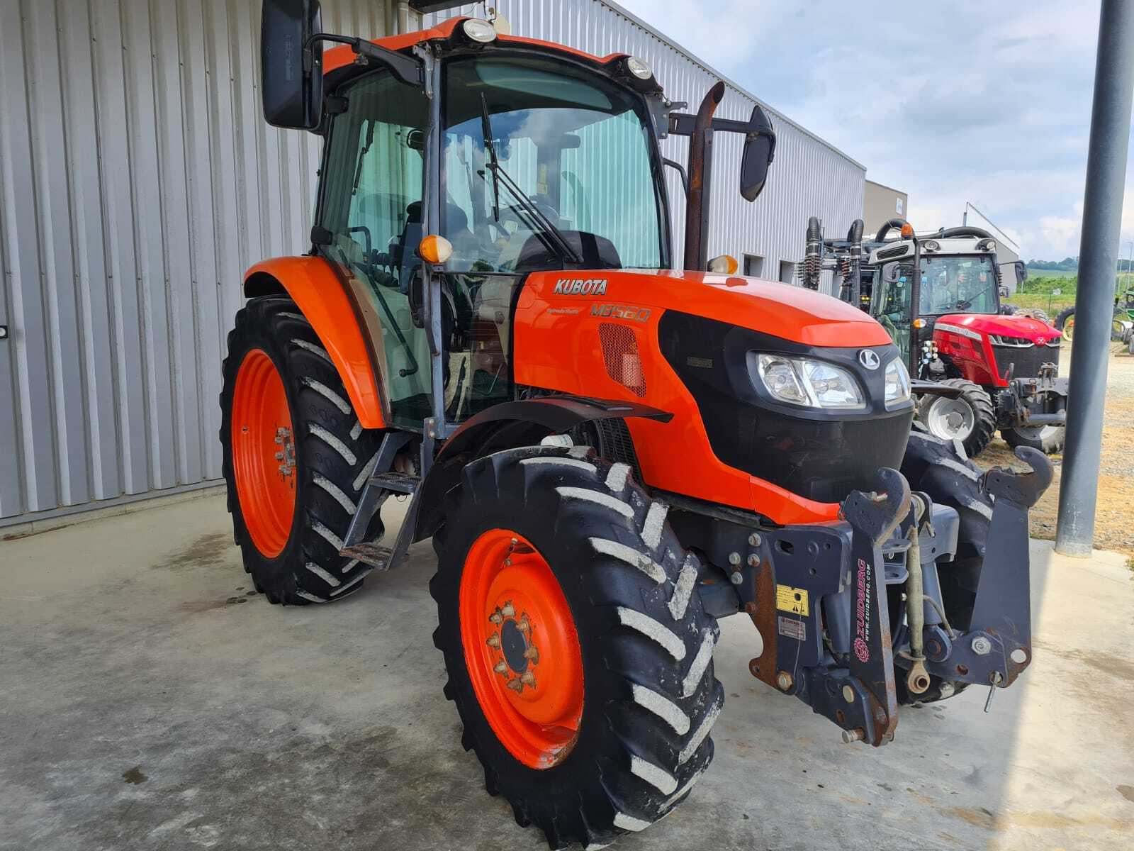 KUBOTA M8560 DTHQ