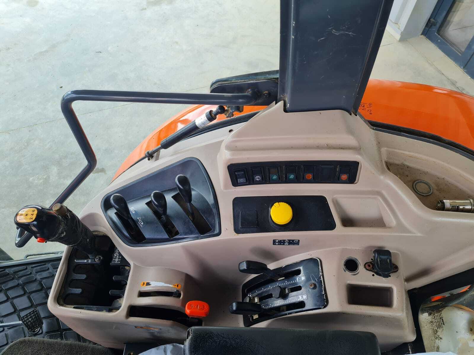 KUBOTA M8560 DTHQ