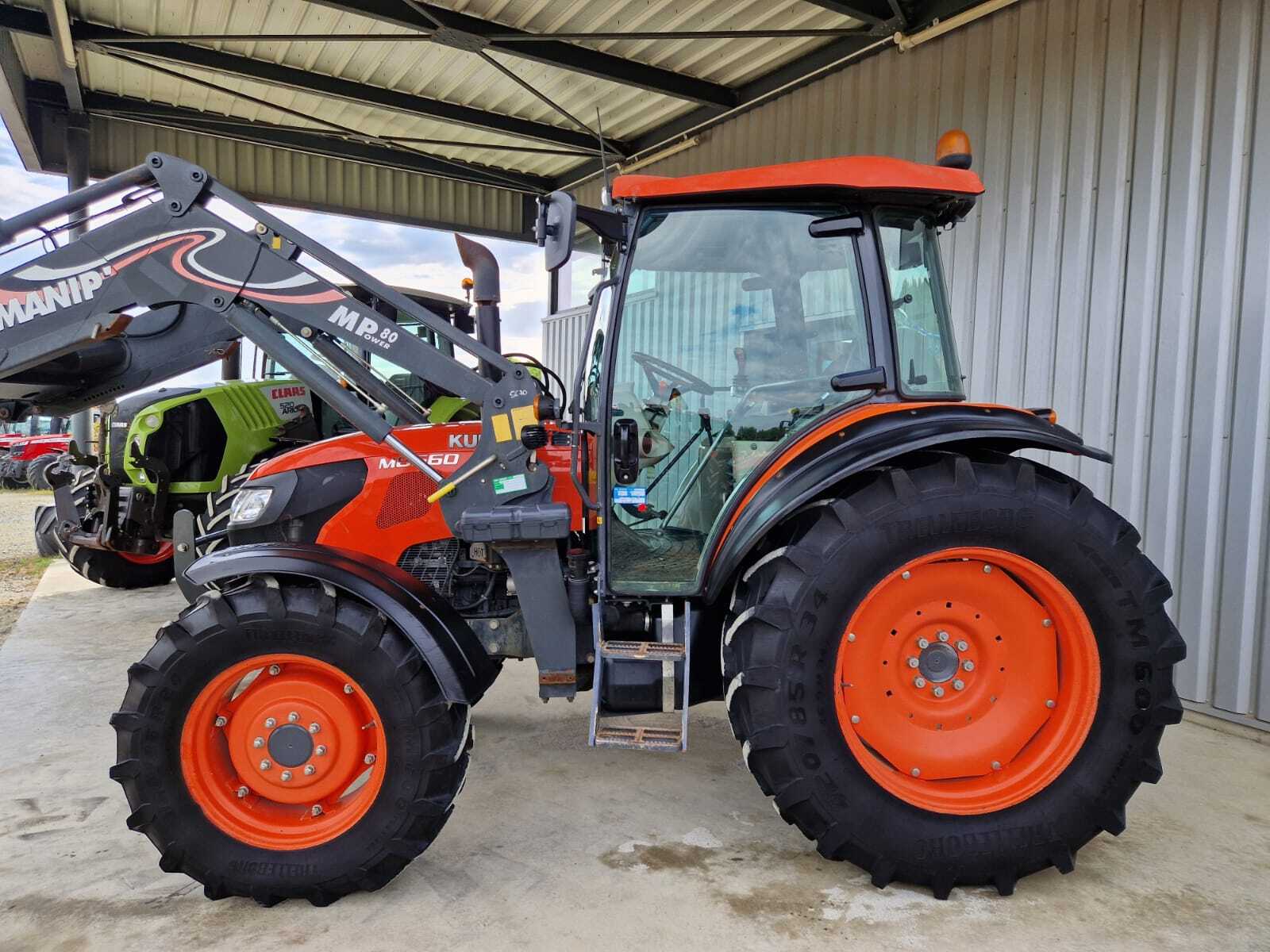KUBOTA M8560 DTHQ