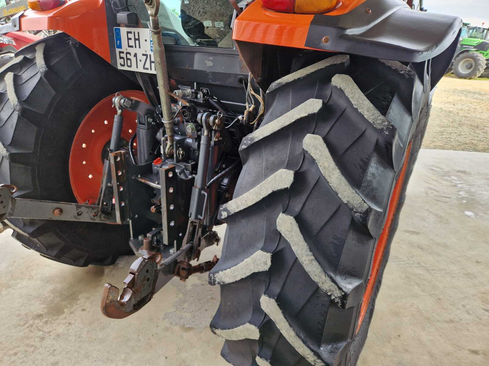 KUBOTA M8560 DTHQ