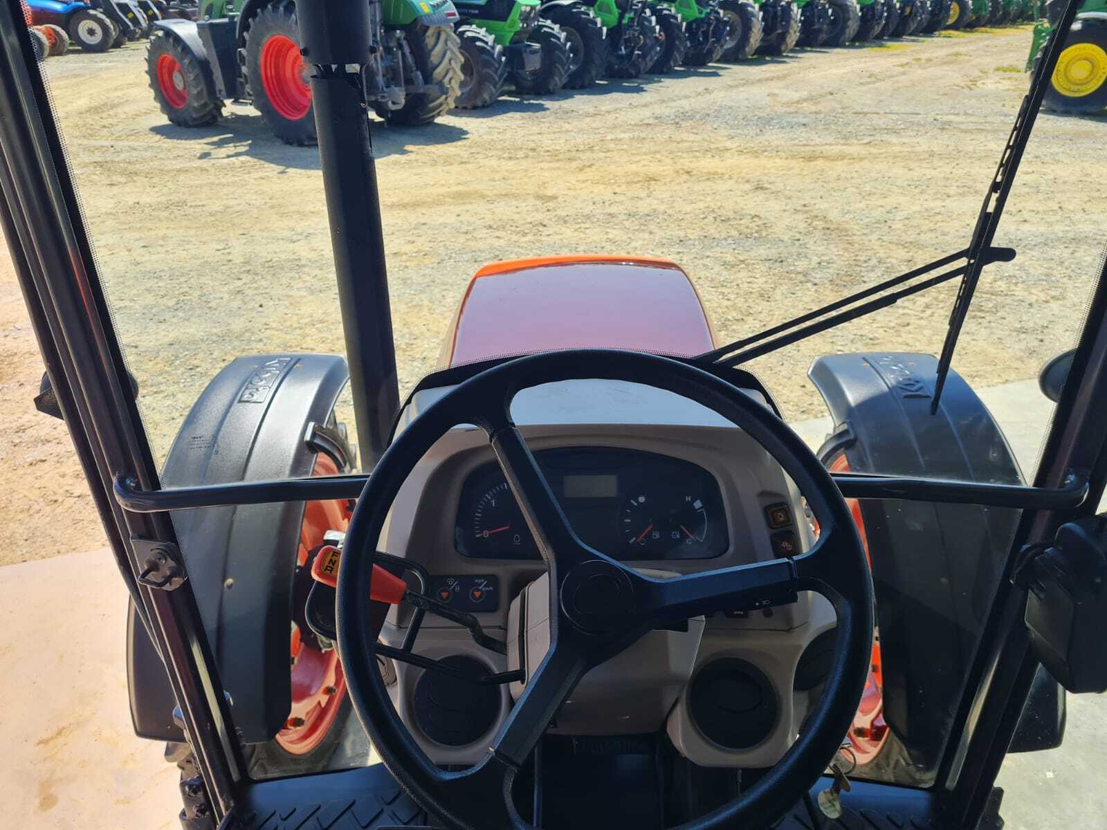 KUBOTA M8560 DTHQ