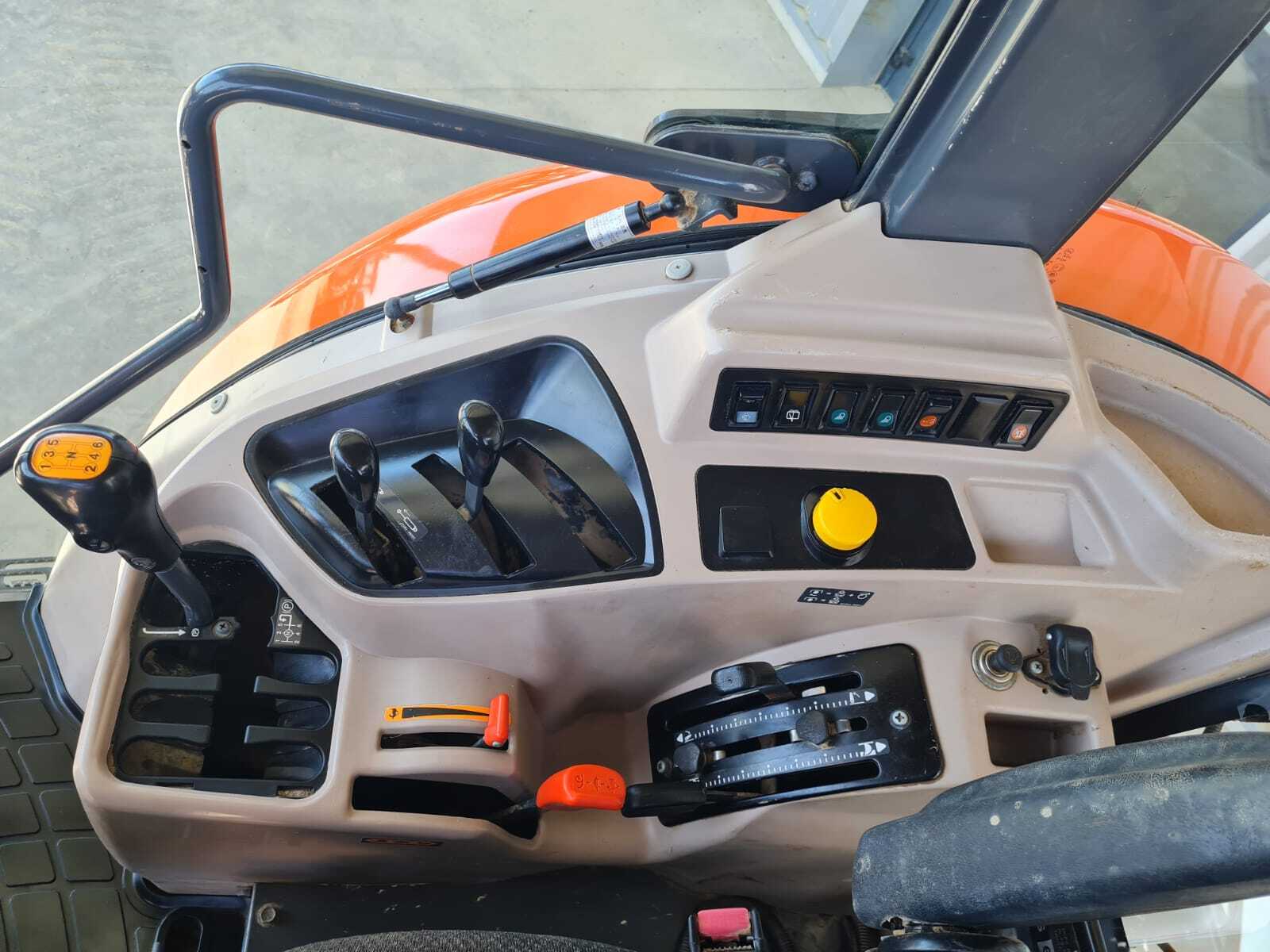 KUBOTA M8560 DTHQ