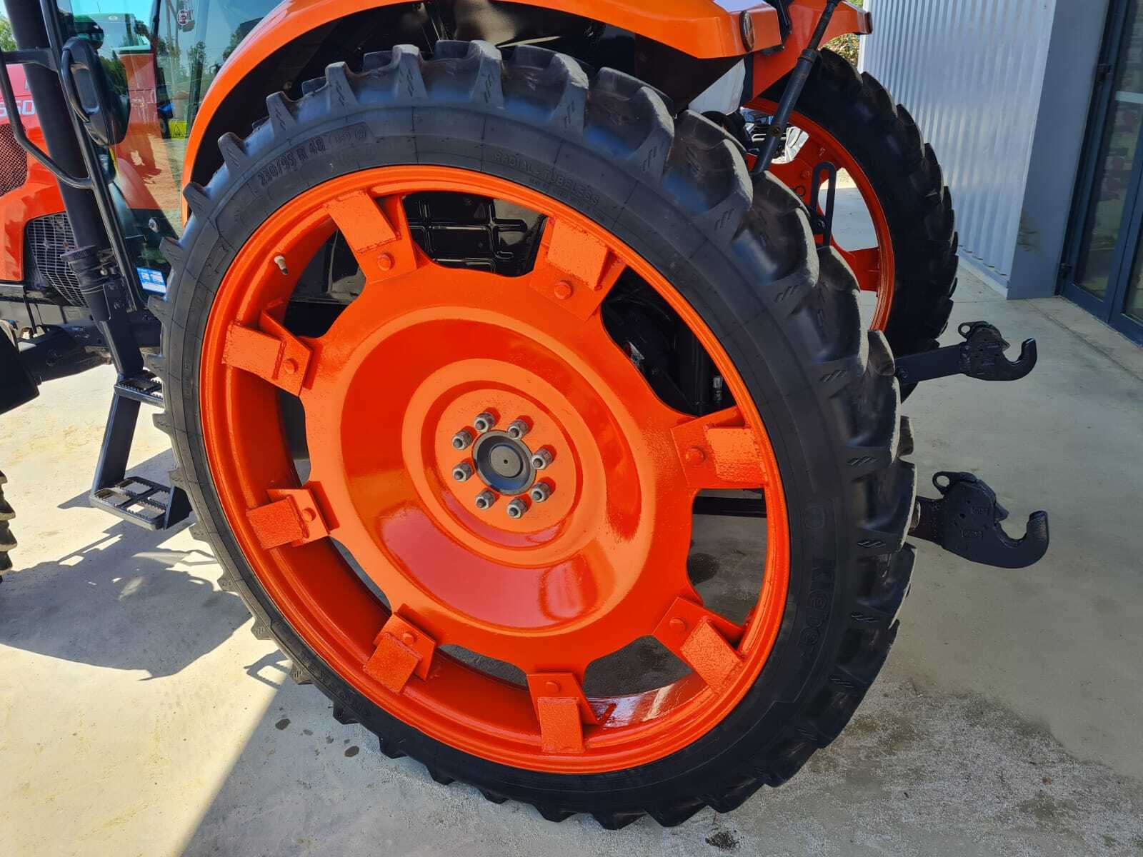 KUBOTA M8560 DTHQ