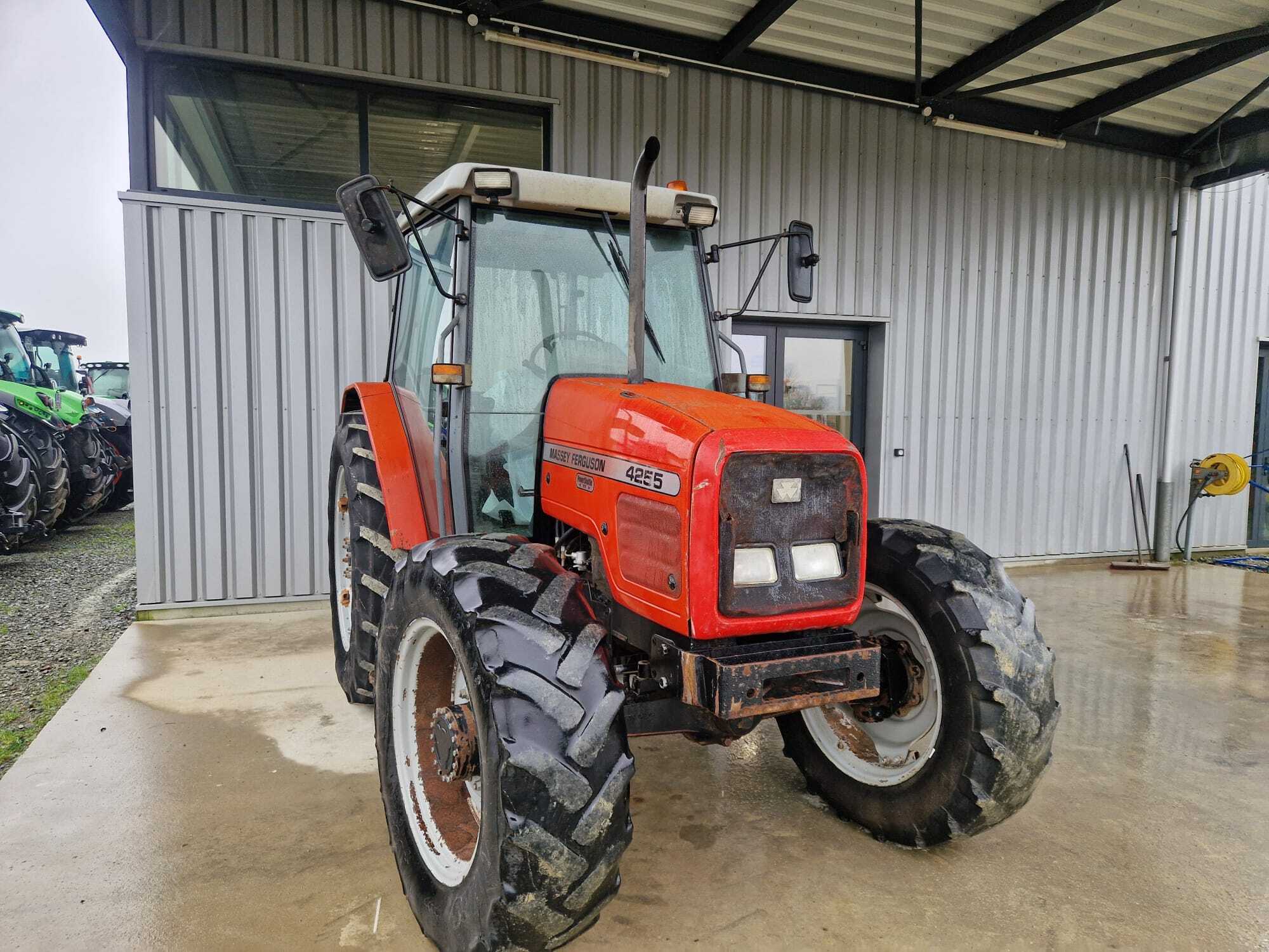 MASSEY FERGUSON 4255