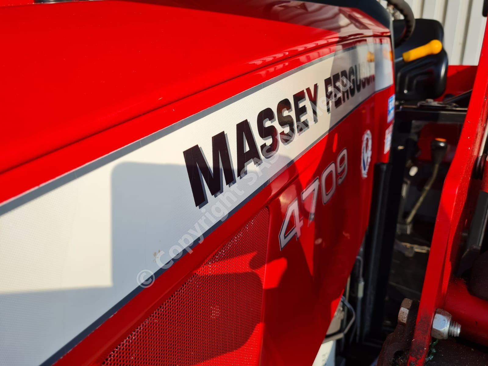 MASSEY FERGUSON