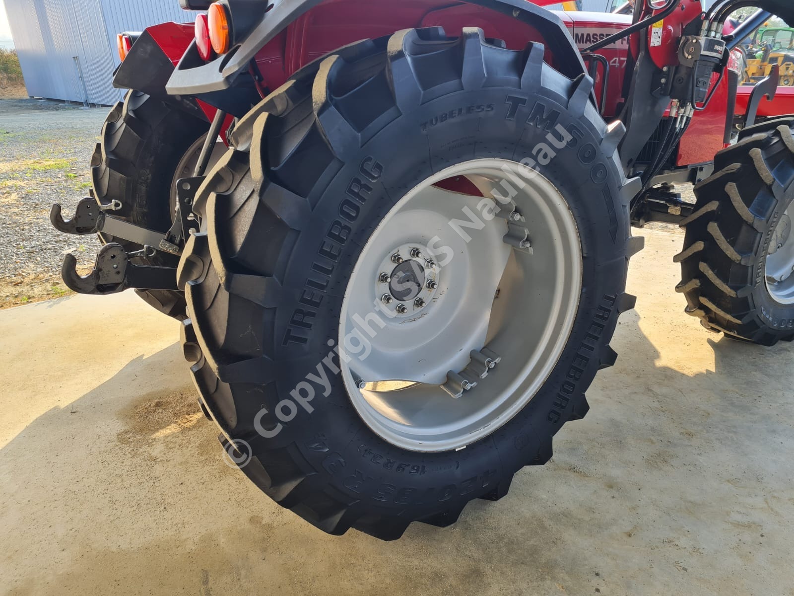 MASSEY FERGUSON