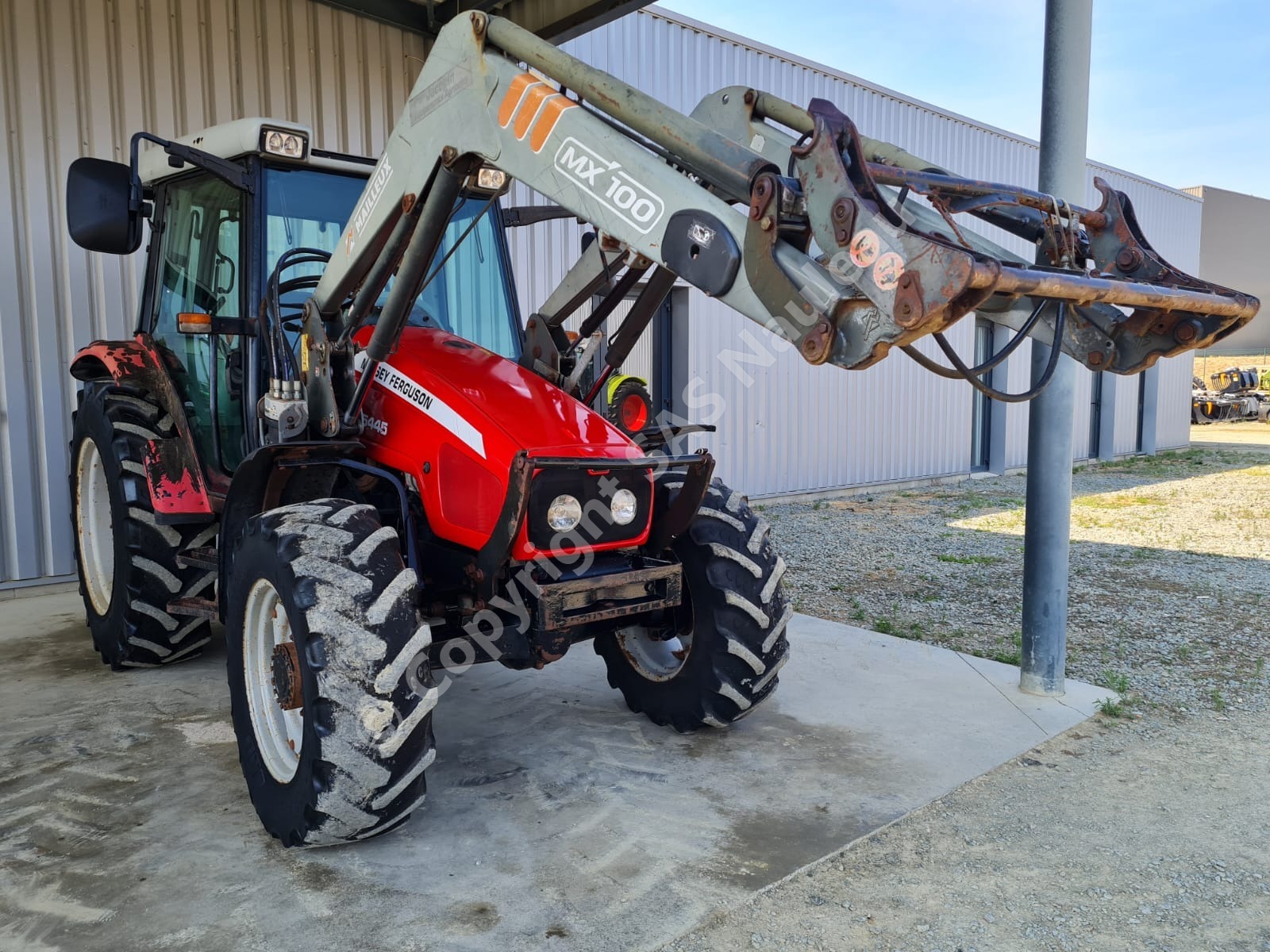 MASSEY FERGUSON 5445