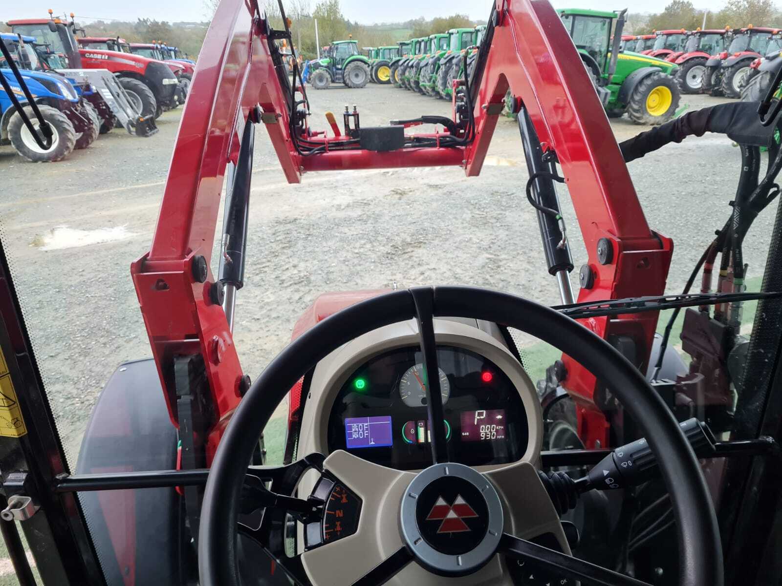 MASSEY FERGUSON 5609 DYNA 4