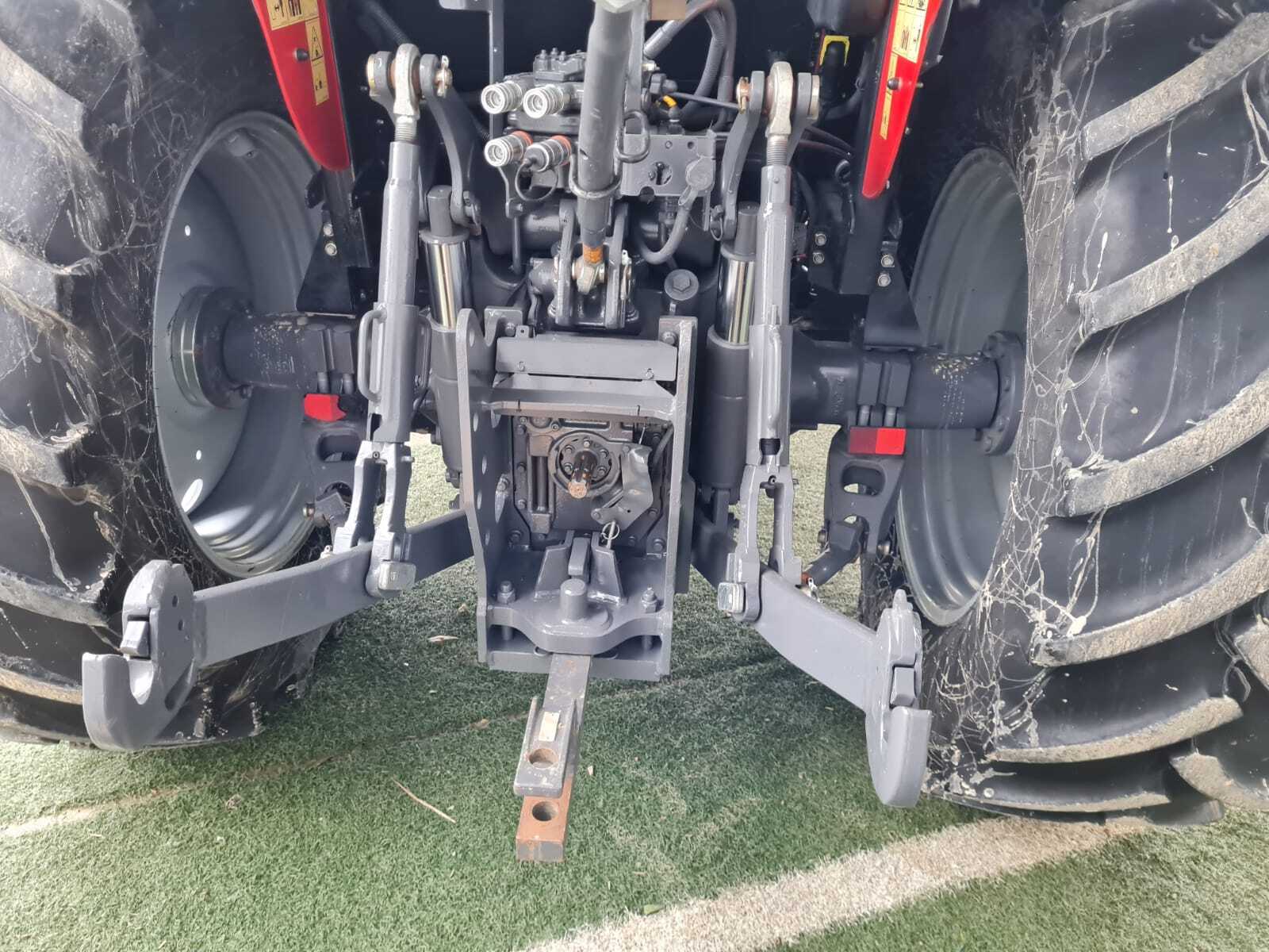 MASSEY FERGUSON 5609 DYNA 4