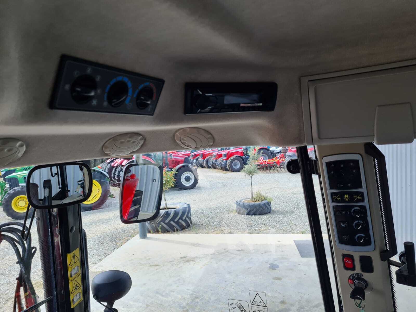 MASSEY FERGUSON 5609 DYNA 4