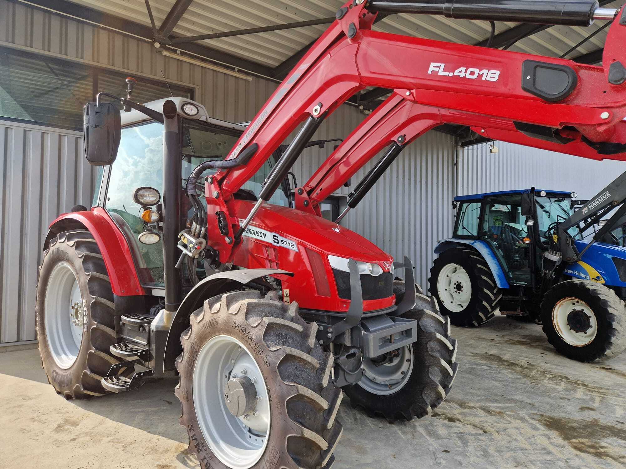 MASSEY FERGUSON 5712S DYNA 6