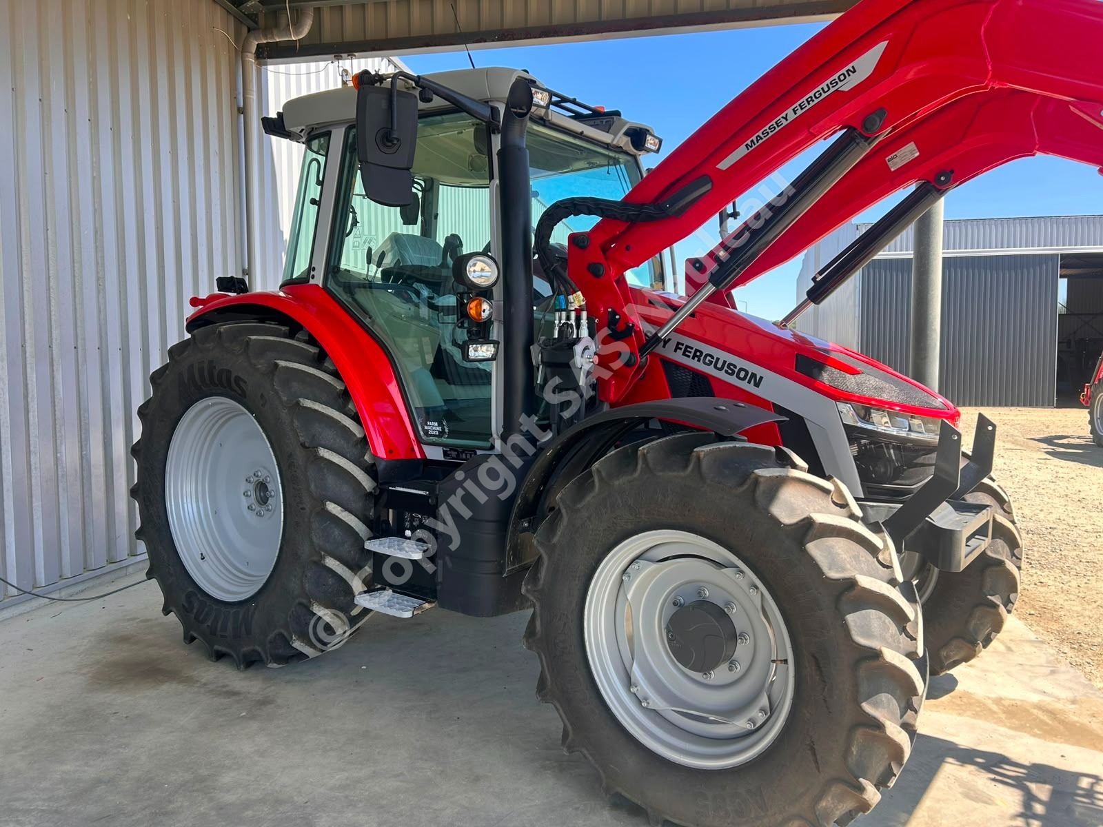 MASSEY FERGUSSON 5S115