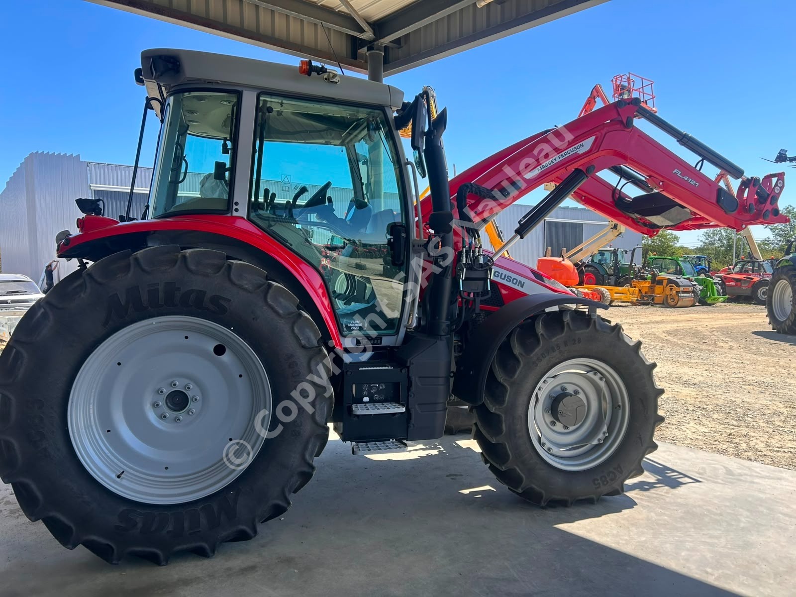 MASSEY FERGUSSON 5S115