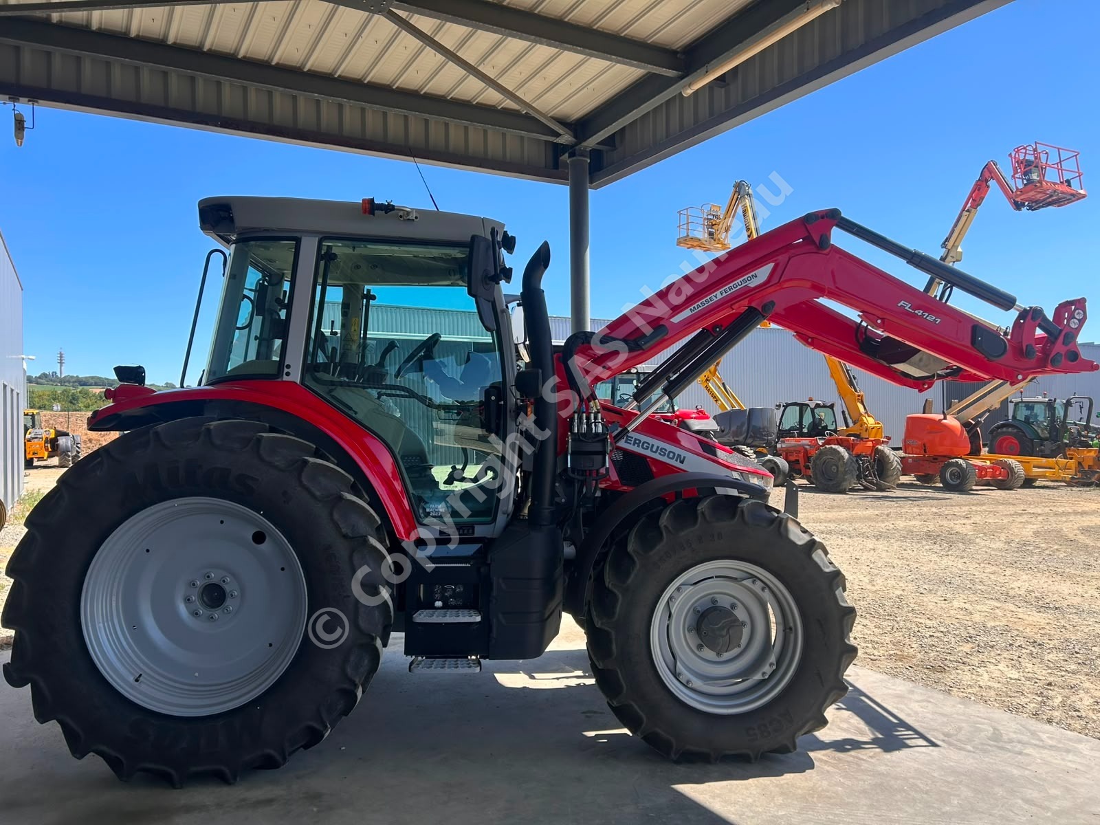 MASSEY FERGUSSON 5S115