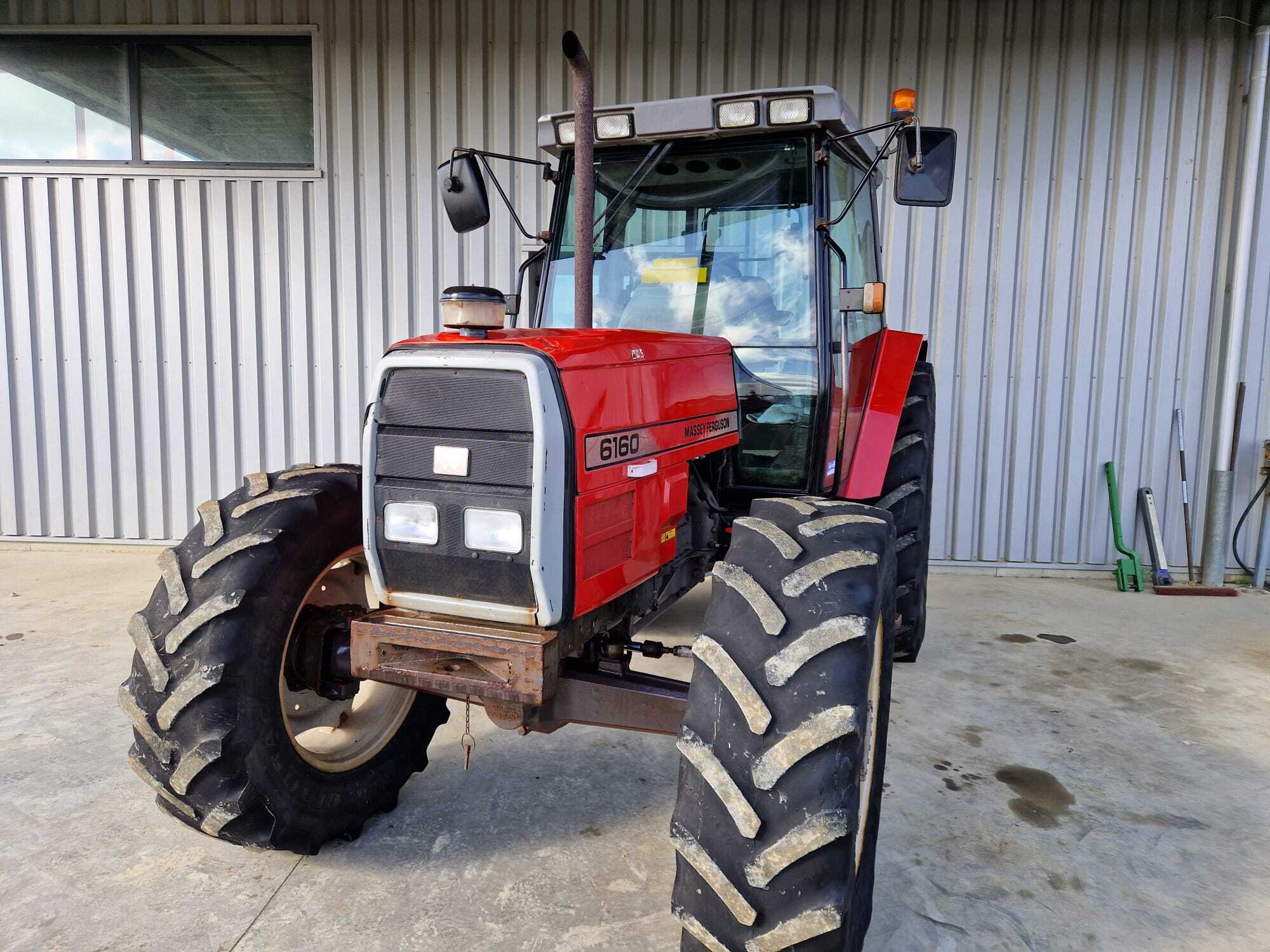 MASSEY FERGUSON 6160