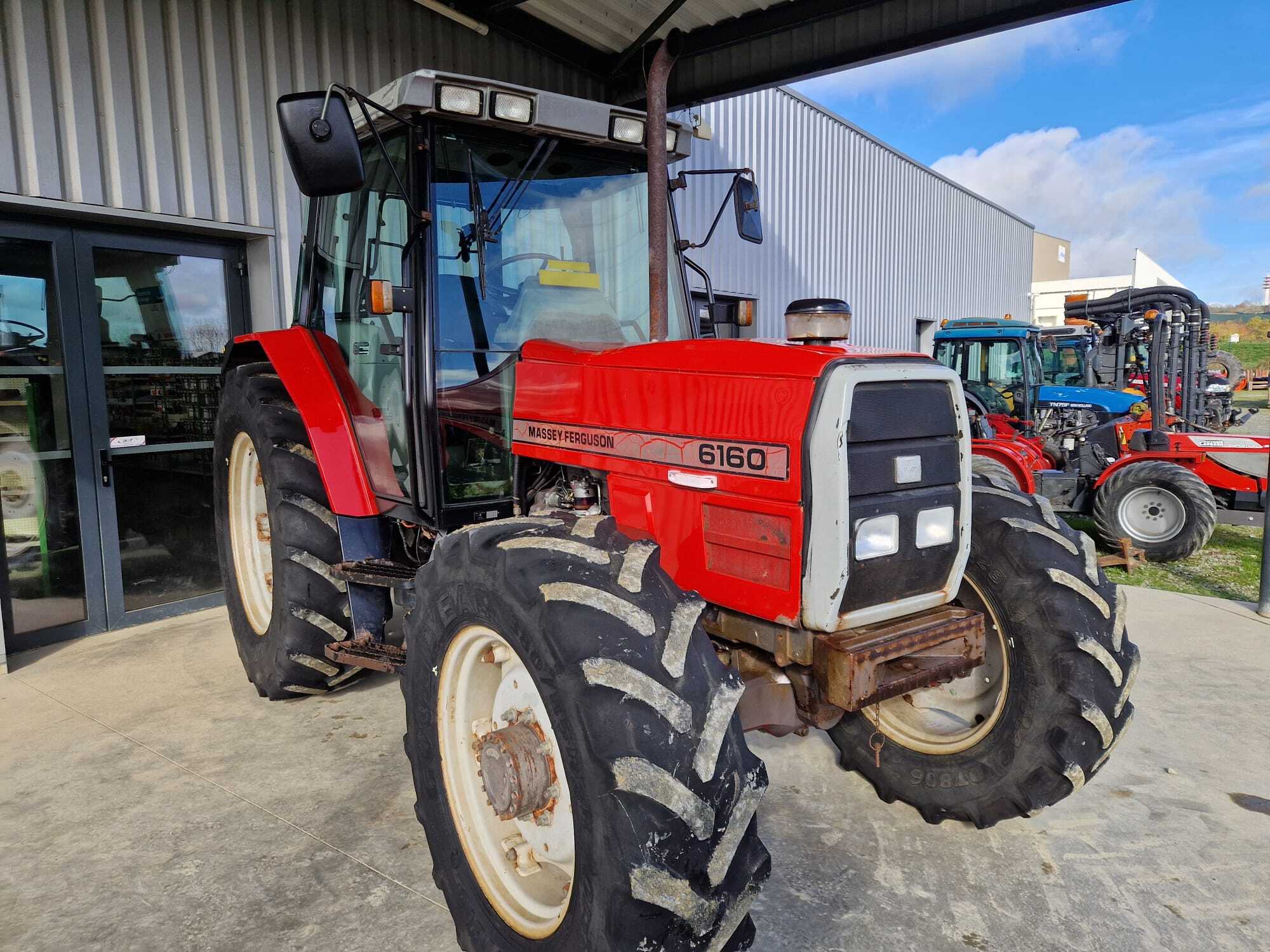 MASSEY FERGUSON 6160