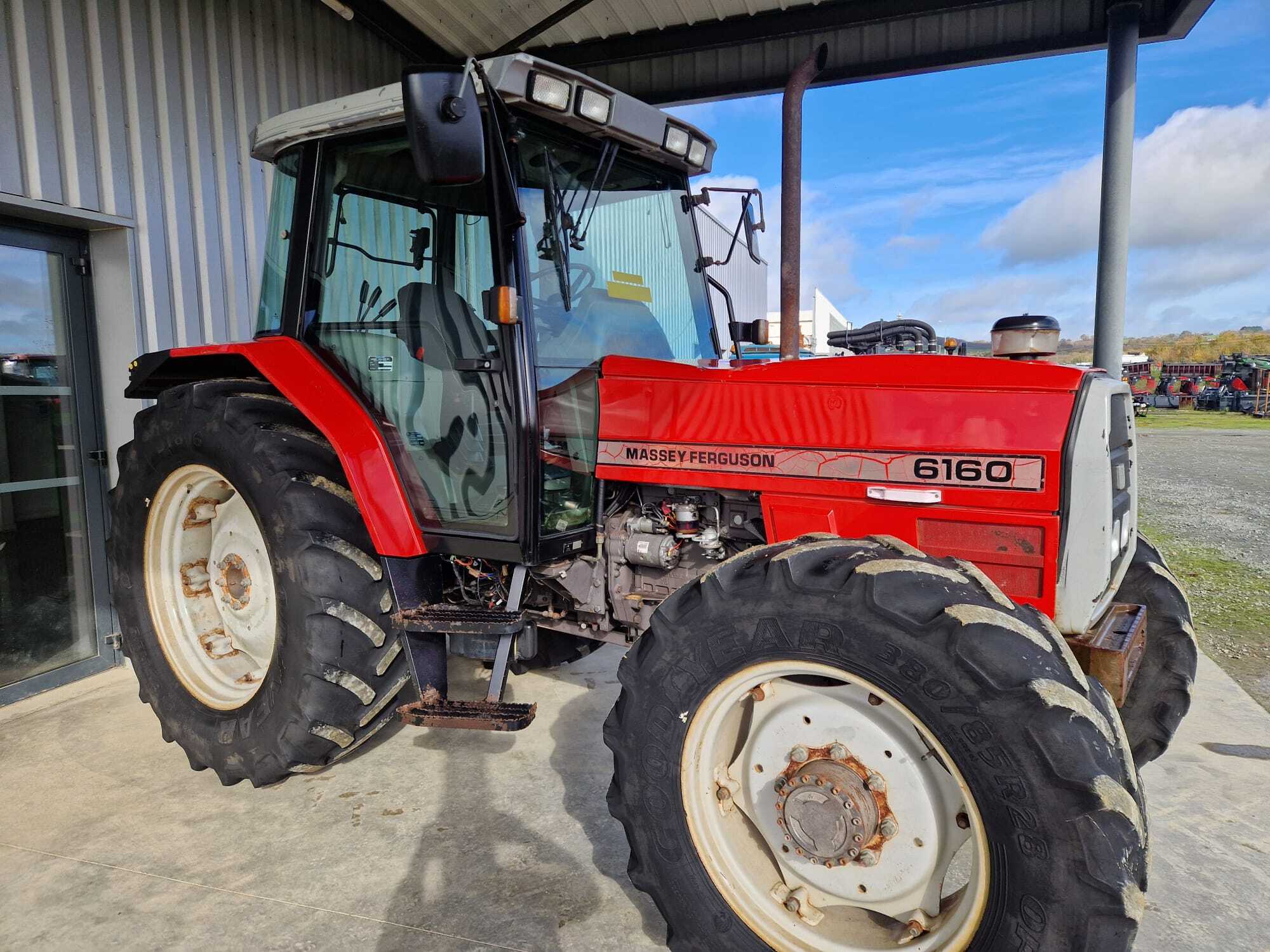 MASSEY FERGUSON 6160