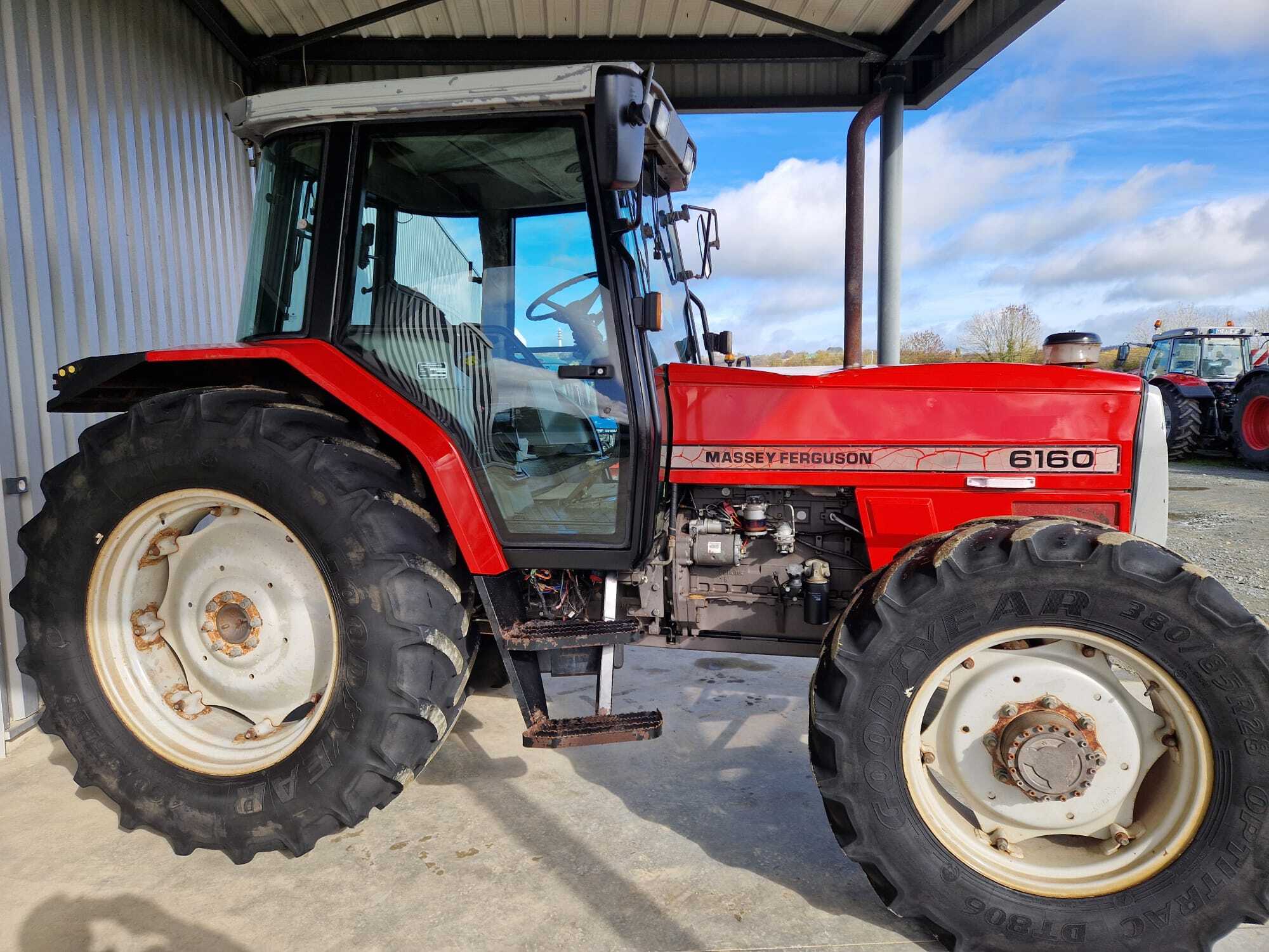 MASSEY FERGUSON 6160