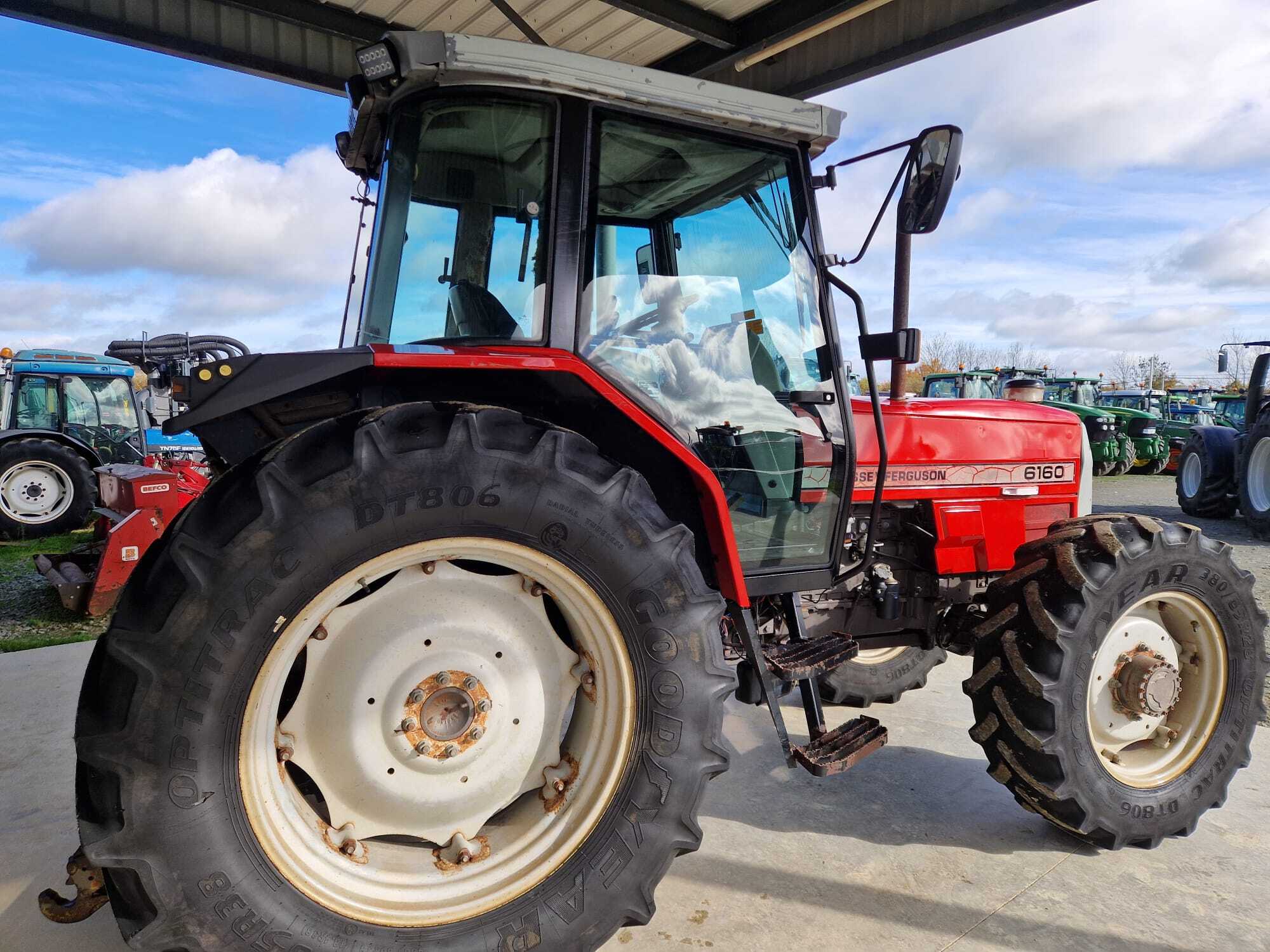 MASSEY FERGUSON 6160