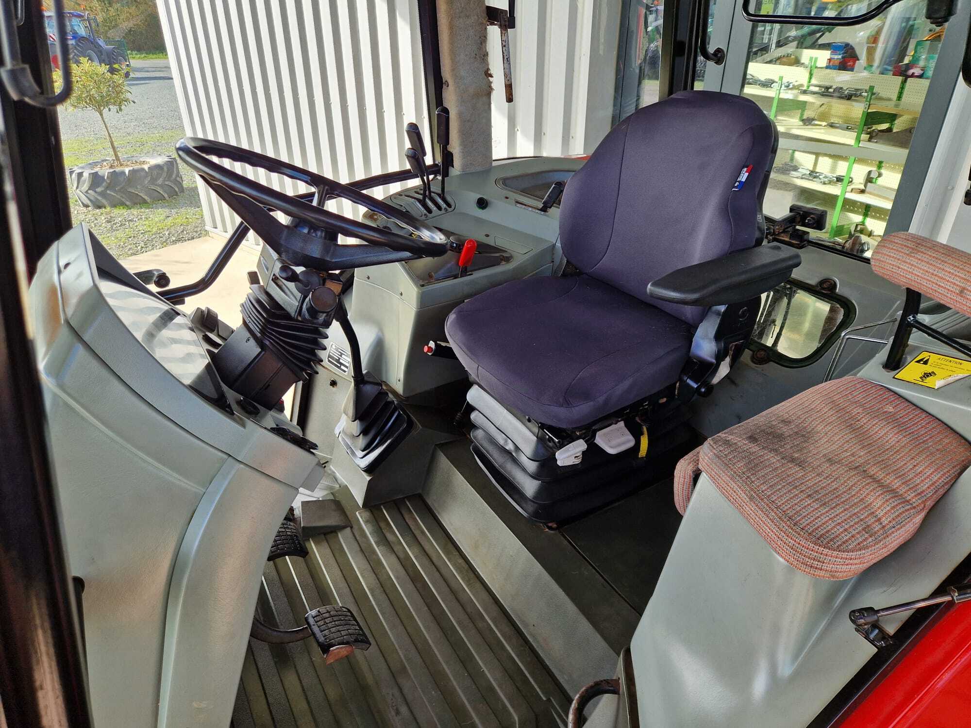 MASSEY FERGUSON 6160