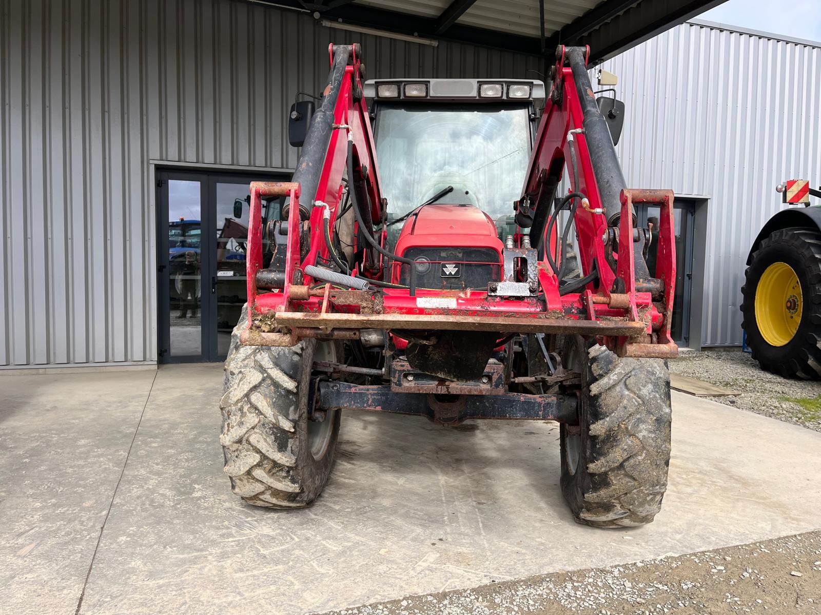 MASSEY FERGUSON 6265