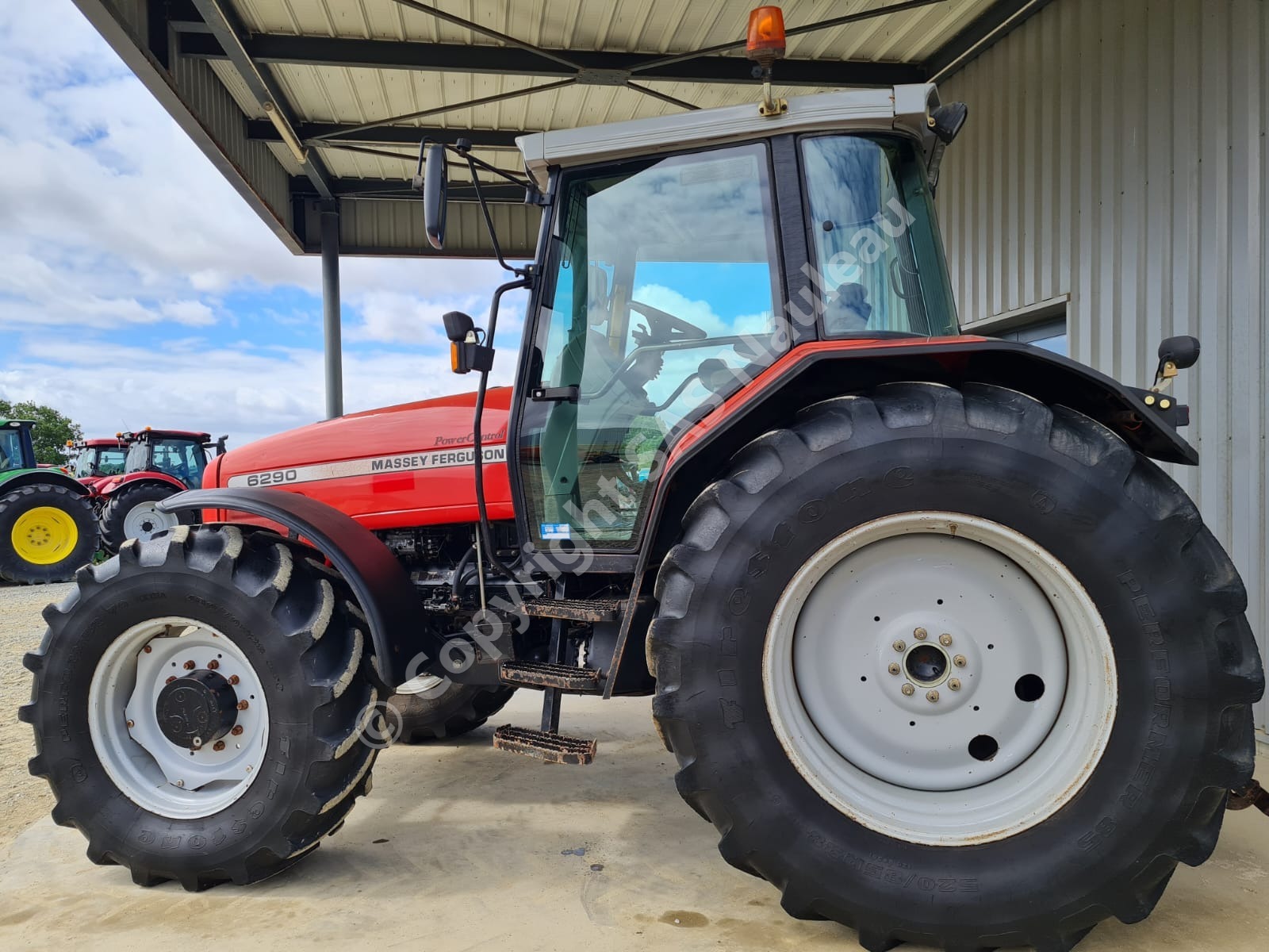 MASSEY FERGUSON 6290 DYNASHIFT