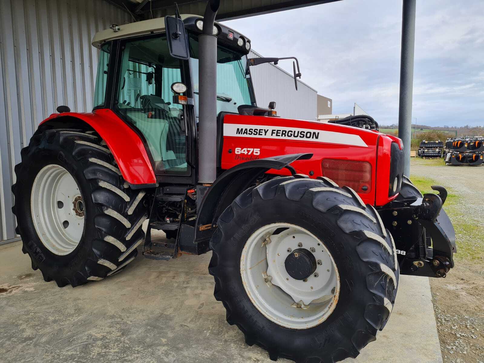 MASSEY FERGUSON 6475 DYNASHIFT