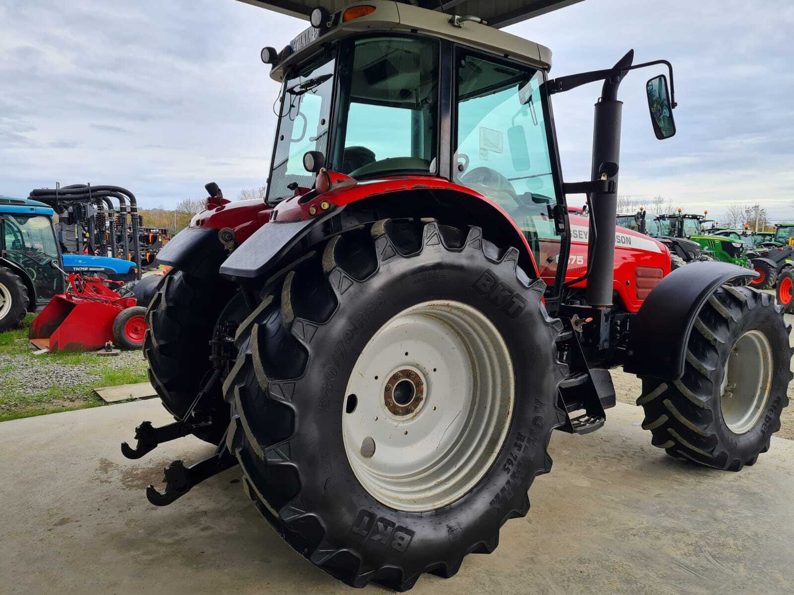 MASSEY FERGUSON 6475 DYNASHIFT