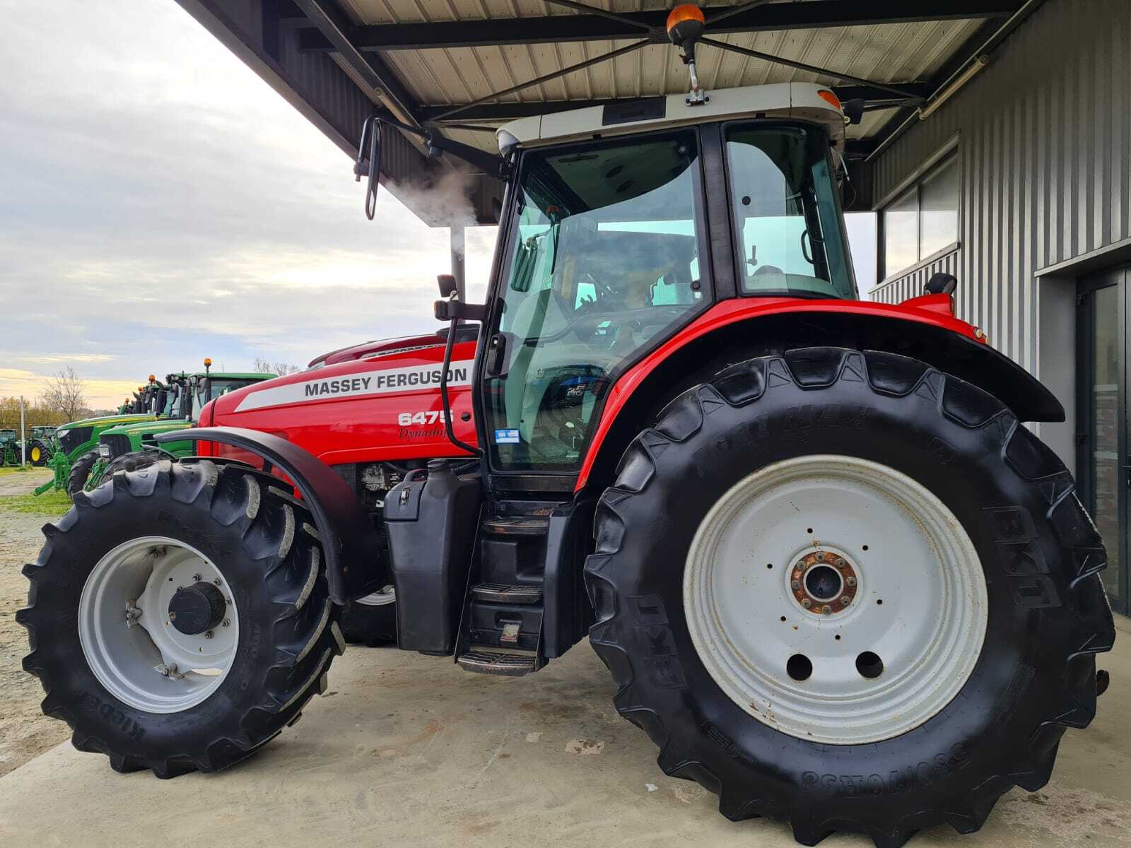 MASSEY FERGUSON 6475 DYNASHIFT