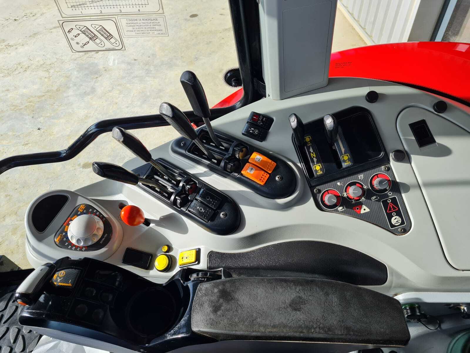 MASSEY FERGUSON 6490 DYNA 6