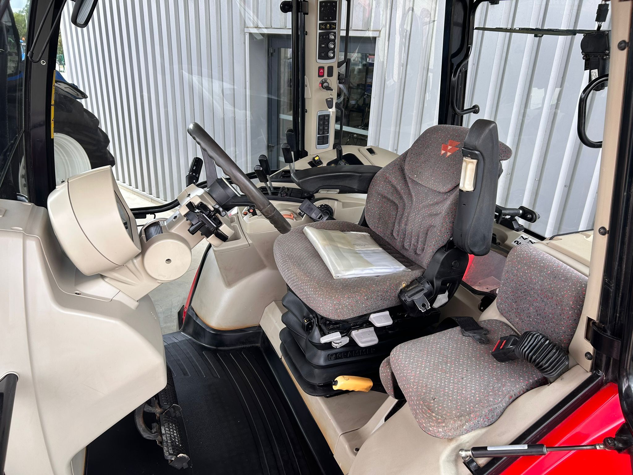 MASSEY FERGUSON 6612 DYNA 4
