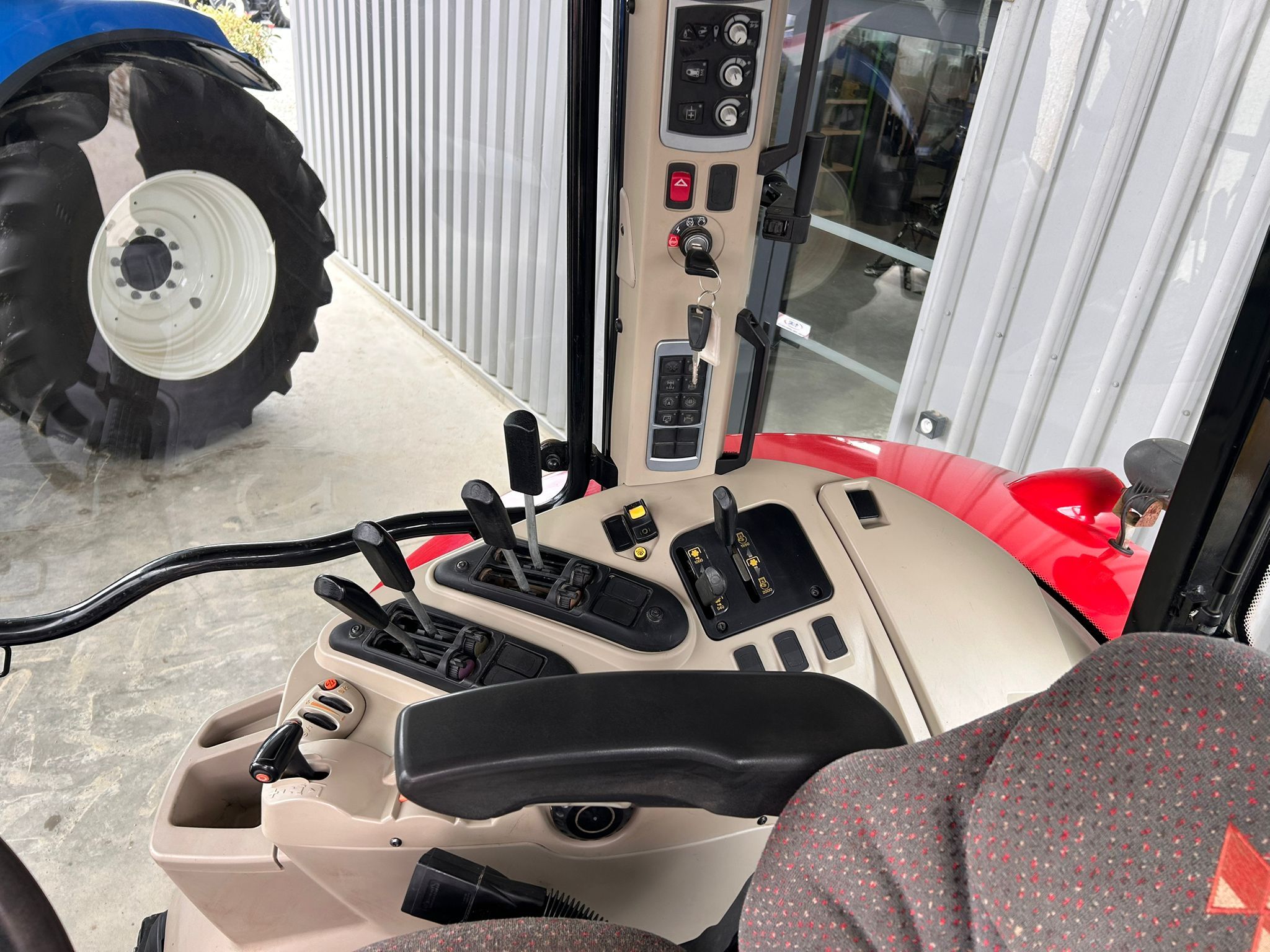 MASSEY FERGUSON 6612 DYNA 4